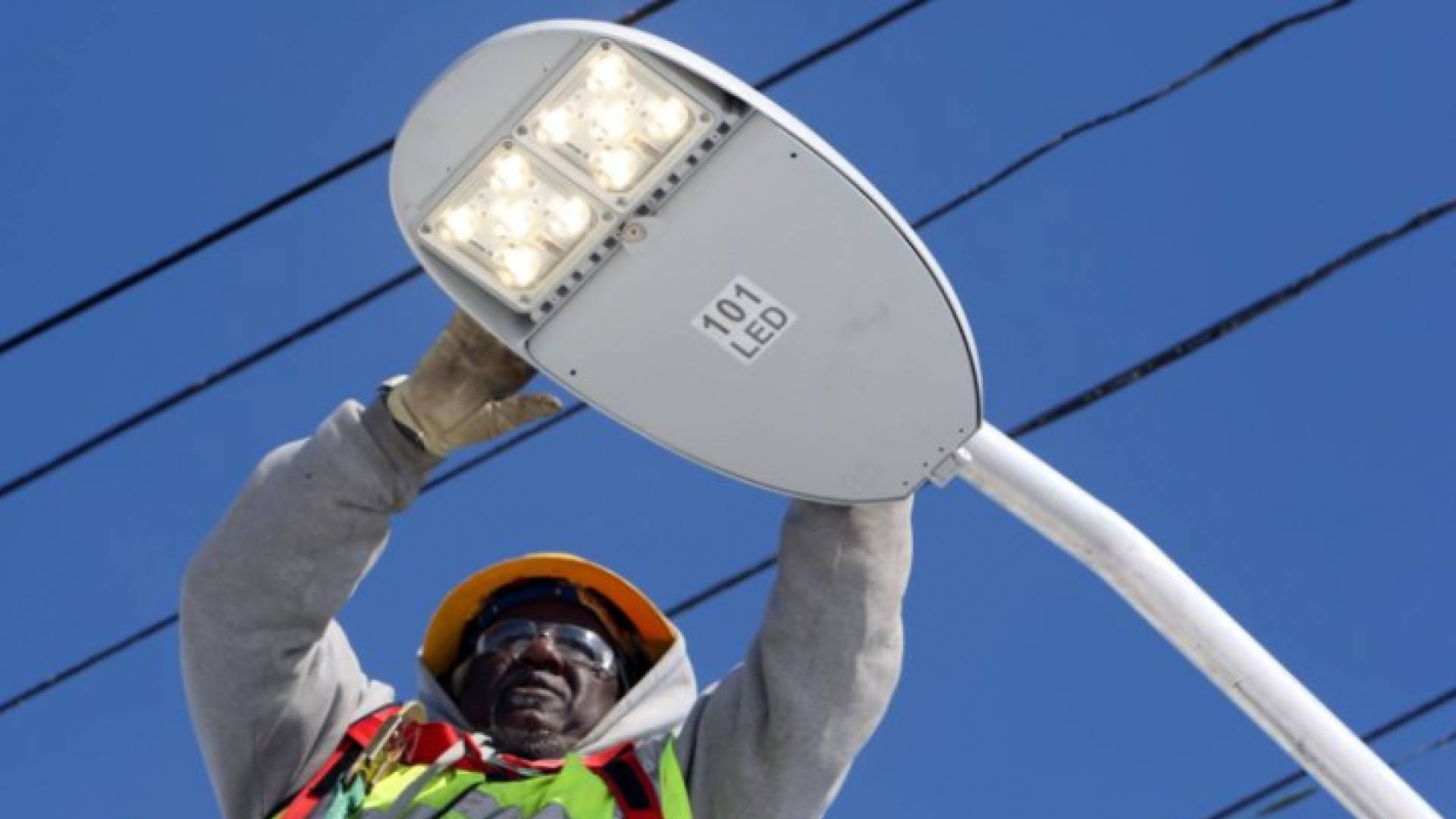 وحدة انارة - تعبيرية