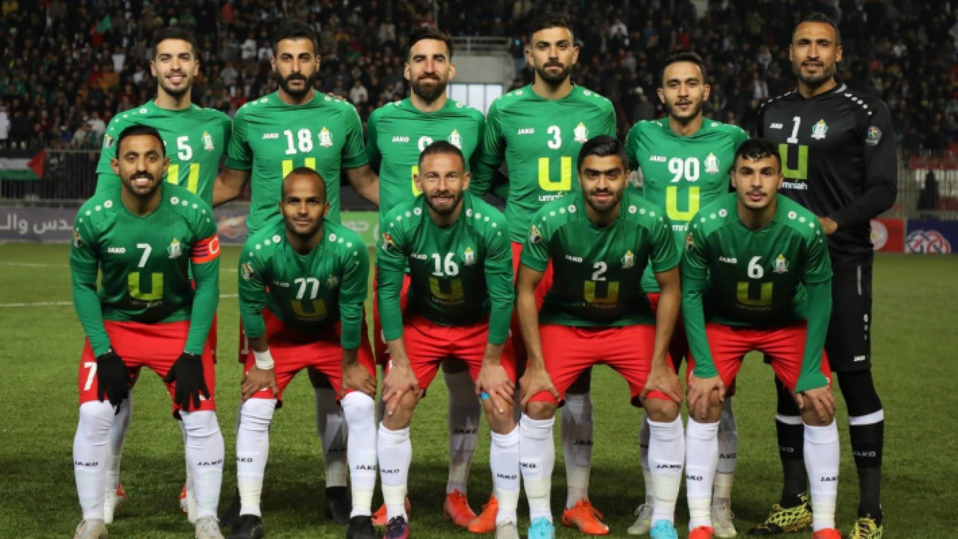 لاعبو فريق الوحدات لكرة القدم