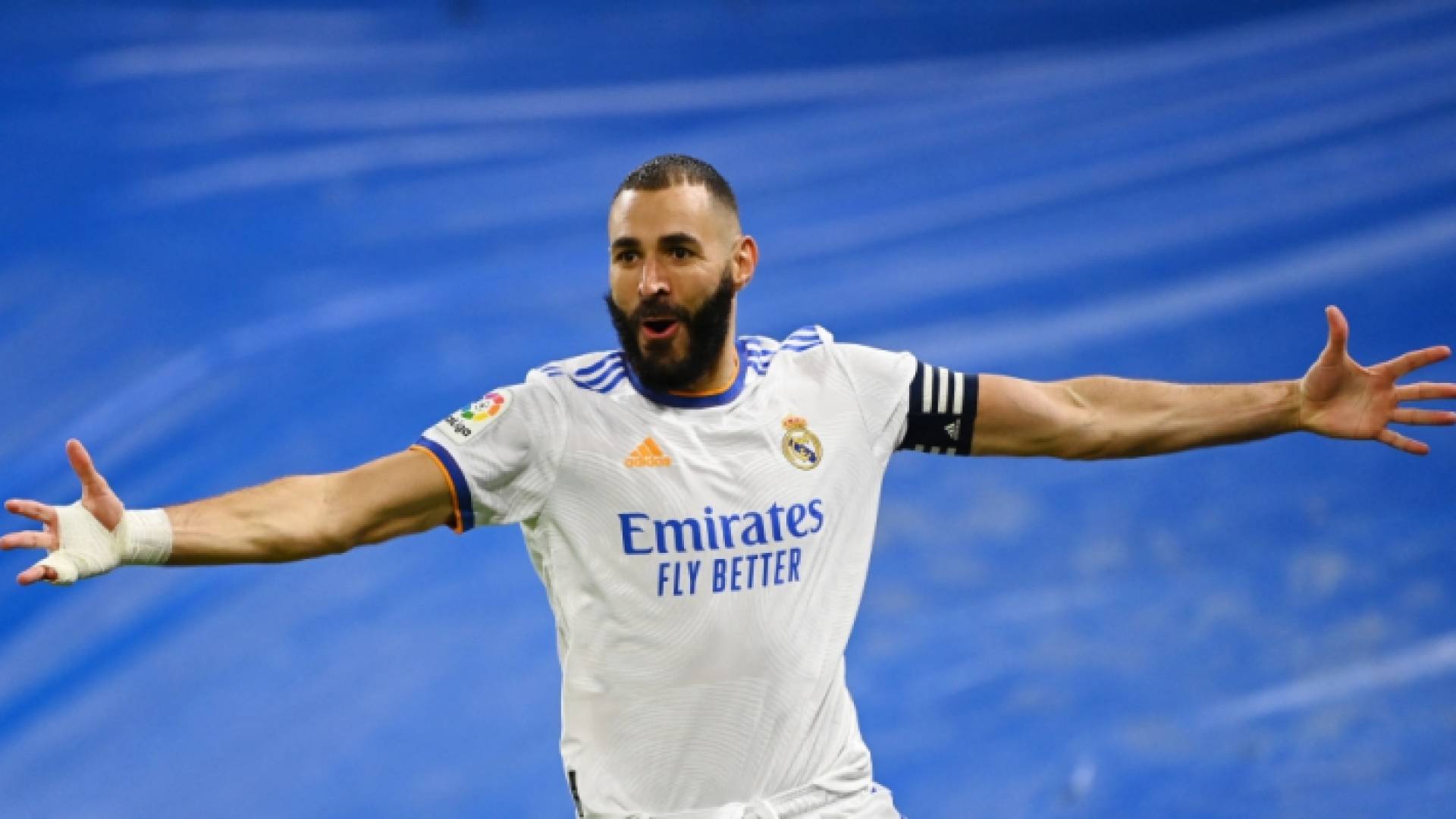 النجم الفرنسي كريم بنزيمة