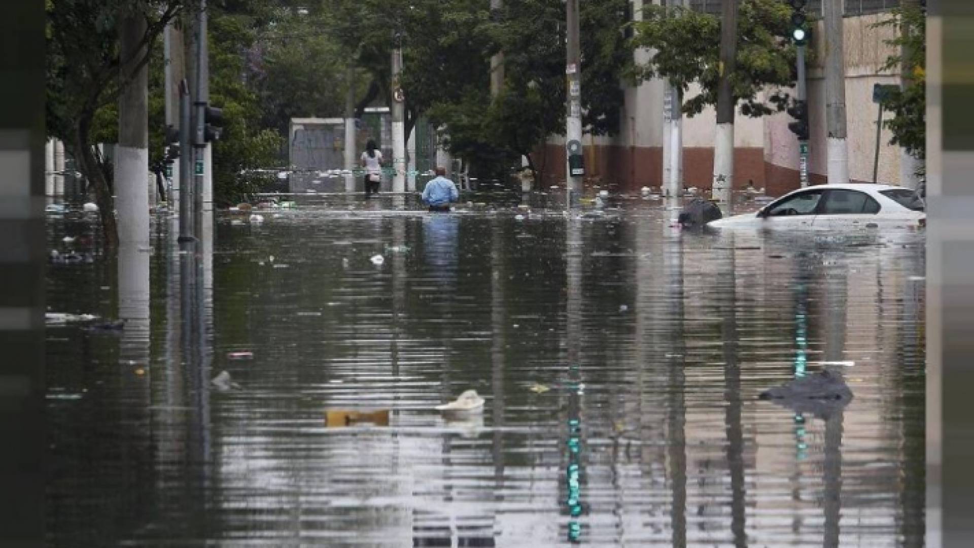 مقتل ثمانية أشخاص وفقدان 13 جراء أمطار غزيرة في البرازيل