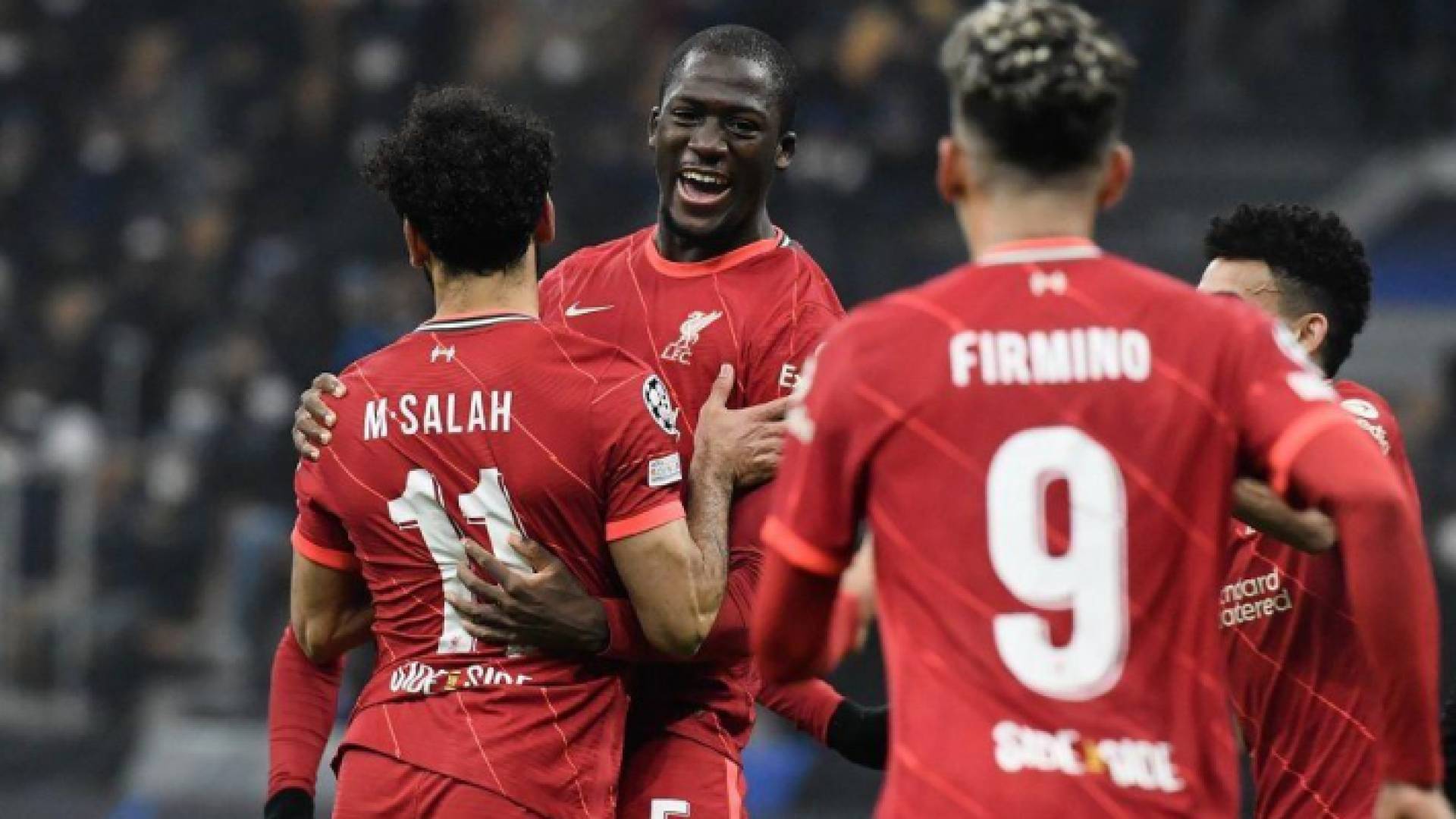 لاعبو ليفربول الإنجليزي في مباراة سابقة