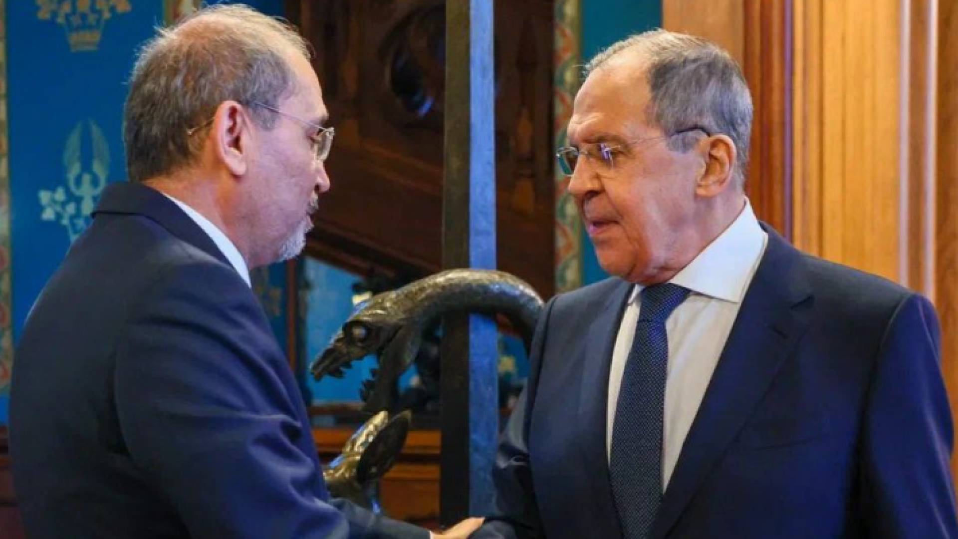 الصفدي ولافروف يجريان محادثات ثنائية