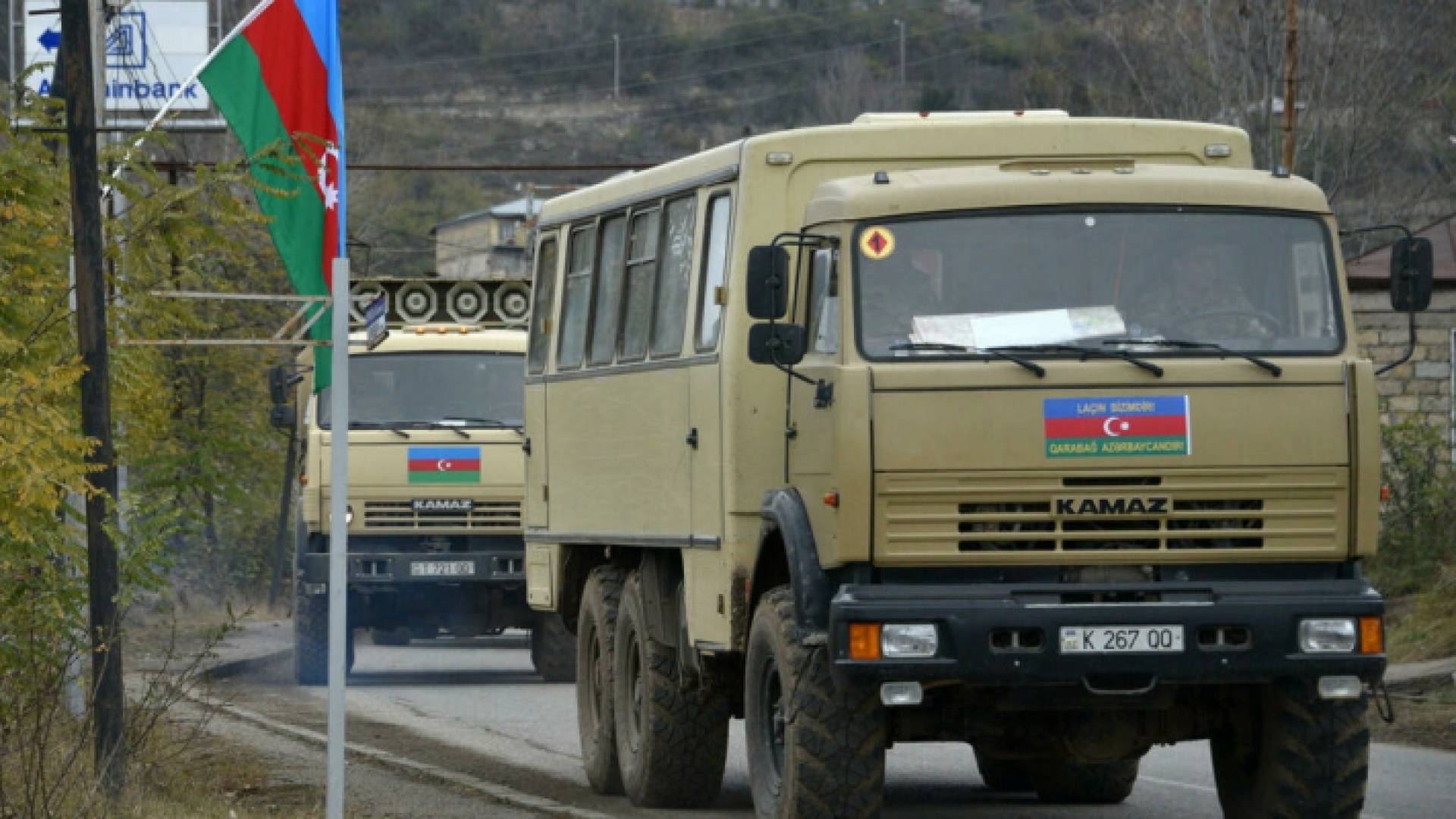 شاحنات عسكرية أذربيجانية تدخل إقليم لاتشين - أرشيفية