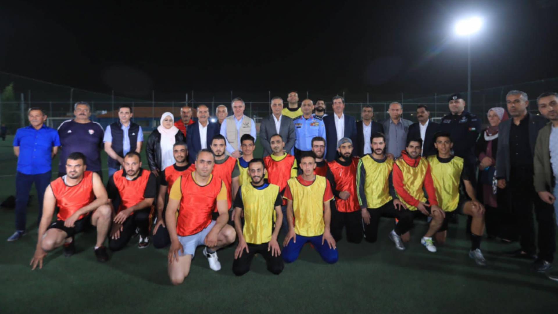 وزير الشباب يفتتح بطولة الشباب الخماسي لكرة القدم