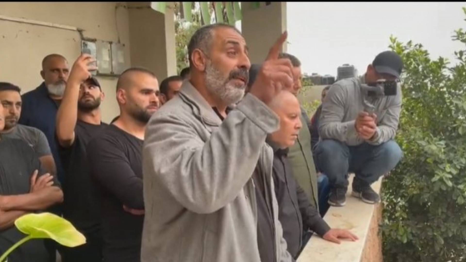 والد منفذ عملية تل أبيب رعد حازم