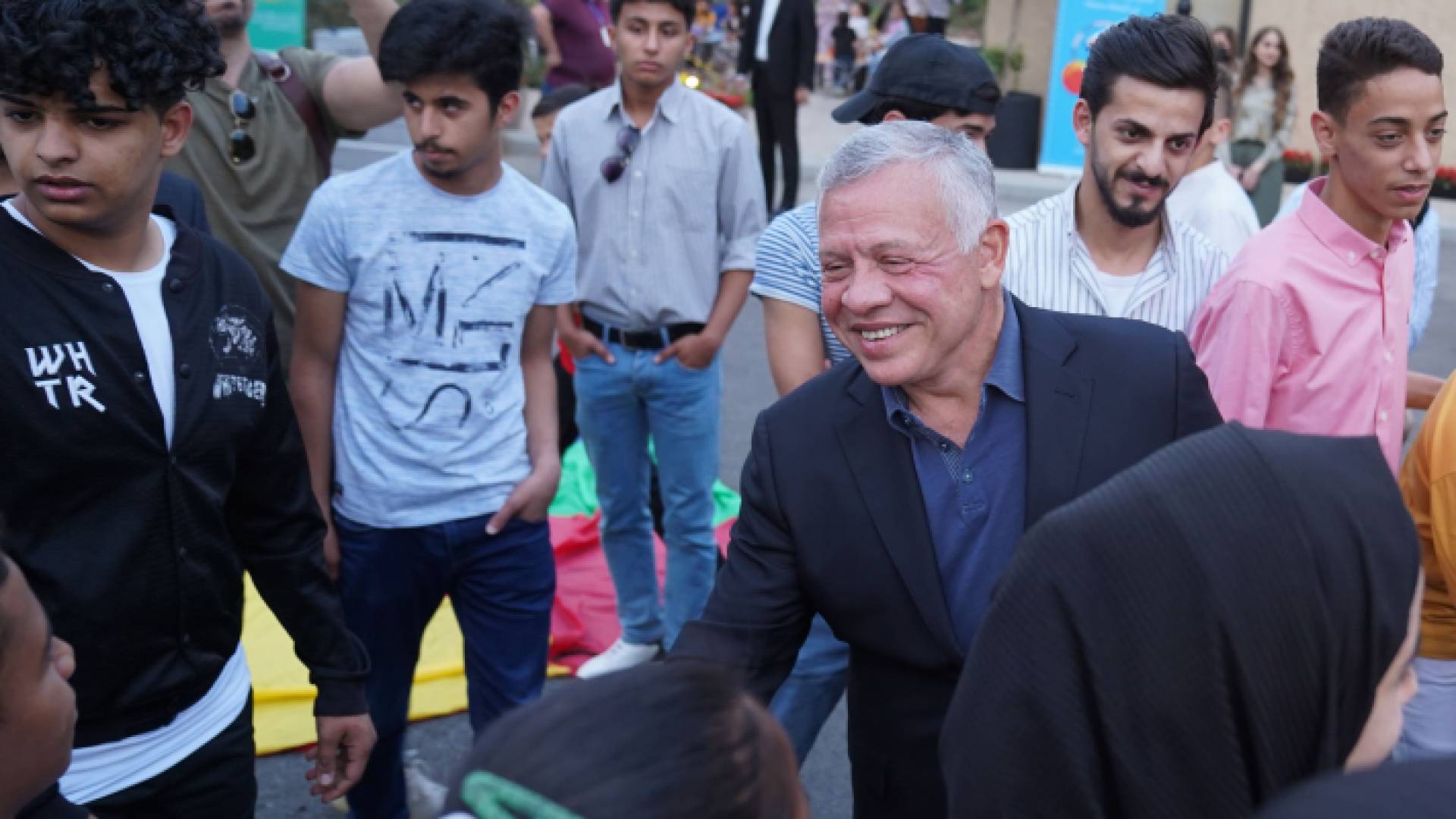 خلال استضافة جلالة الملك أيتاما على إفطار رمضاني بالعقبة