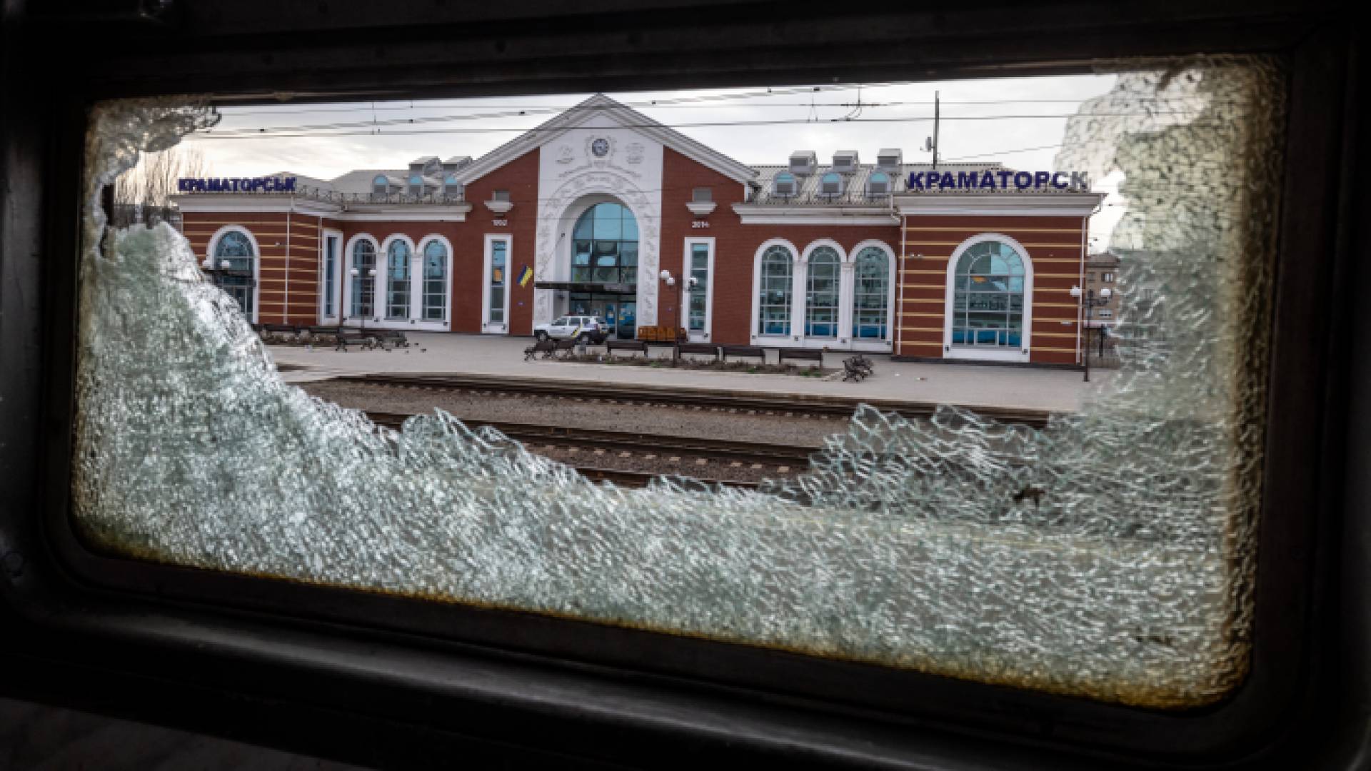 من الهجوم الروسي على محطة قطار في مدينة كراماتورسك