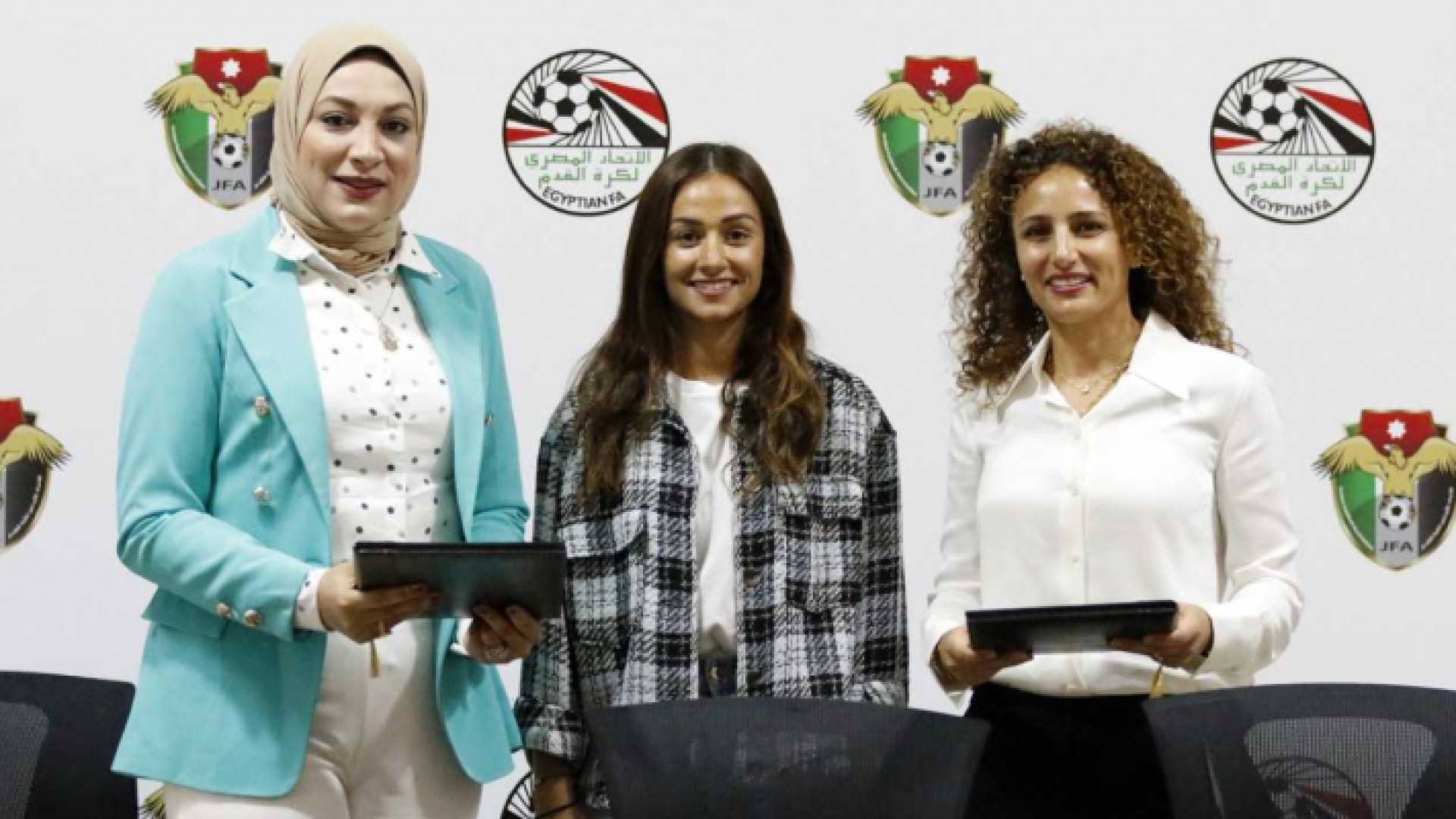 اتفاقية تعاون بين اتحاد الكرة الاردني ونظيره المصري