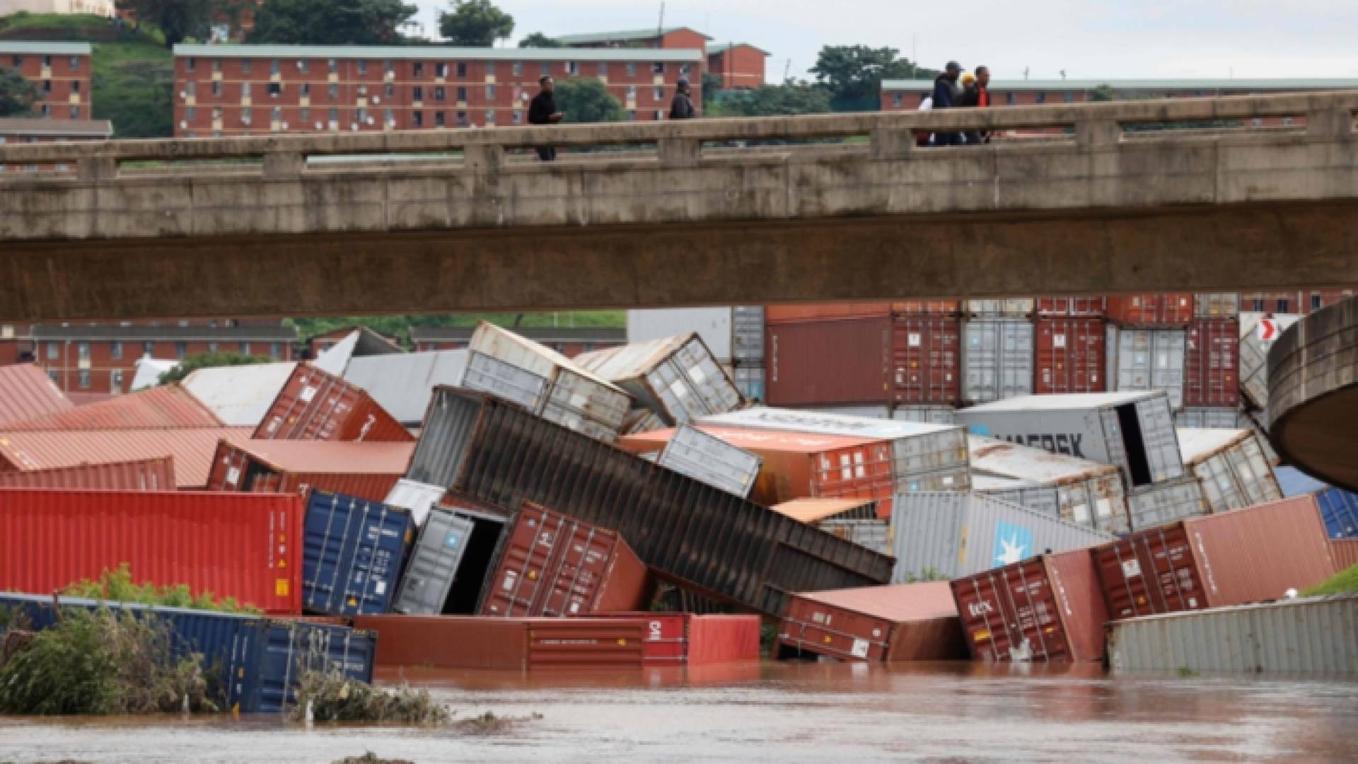 الفيضانات في جنوب إفريقيا