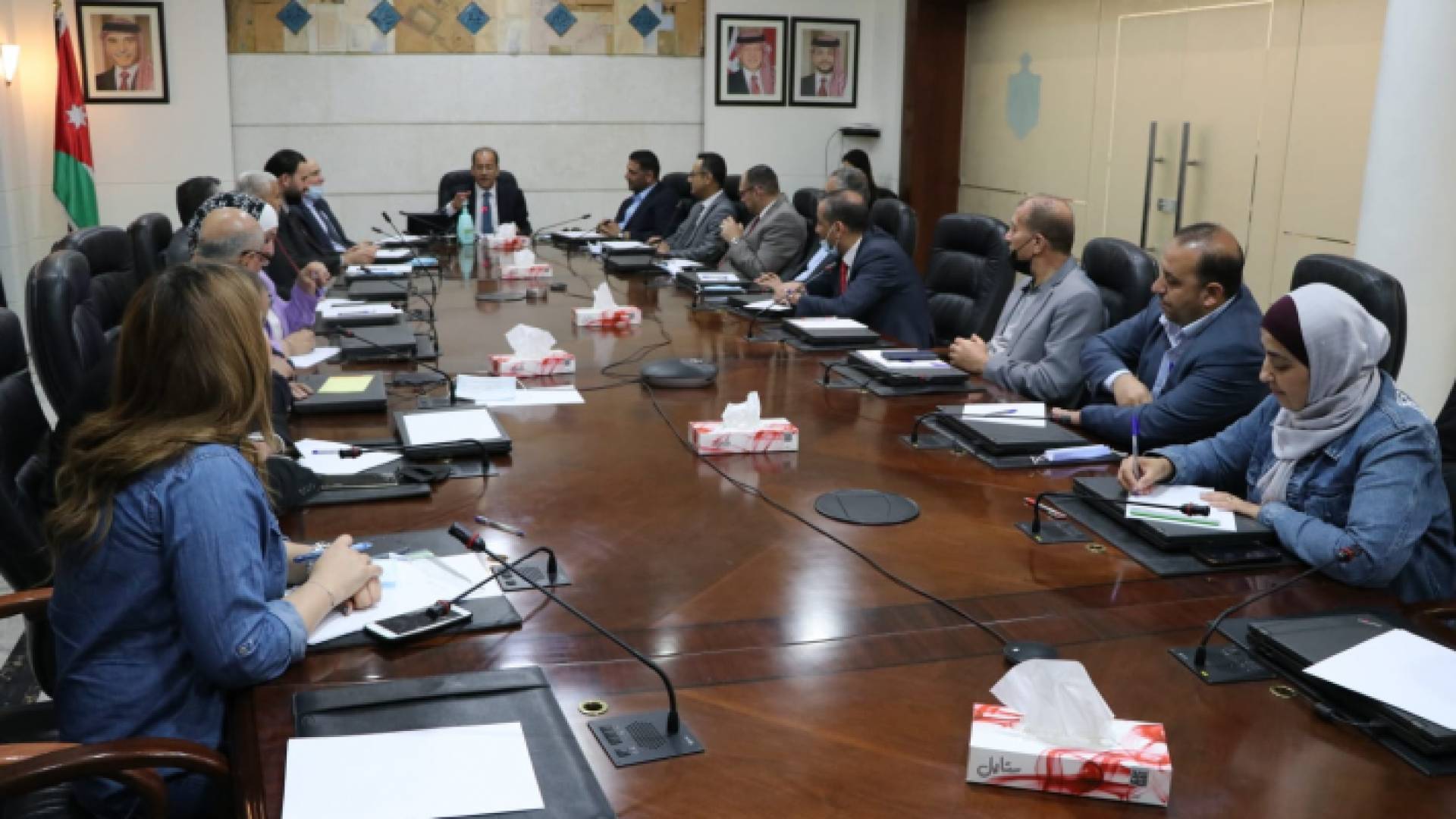 لقاء وزير الدولة لشؤون الإعلام فيصل الشبول بالناطقين الإعلاميين في الوزارات