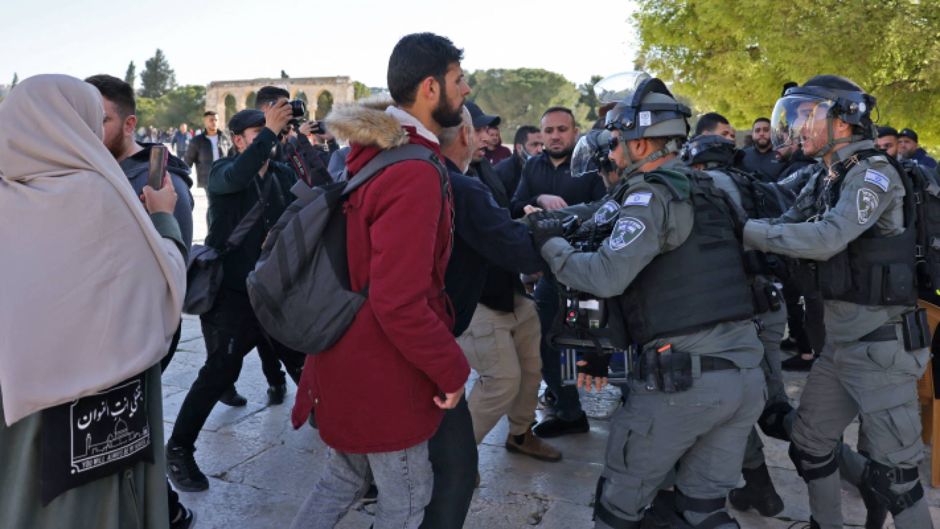 مواجهات بين الفلسطينيين وقوات الاحتلال