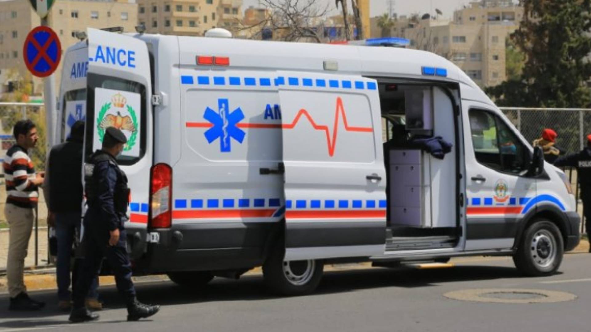 كوادر الدفاع المدني