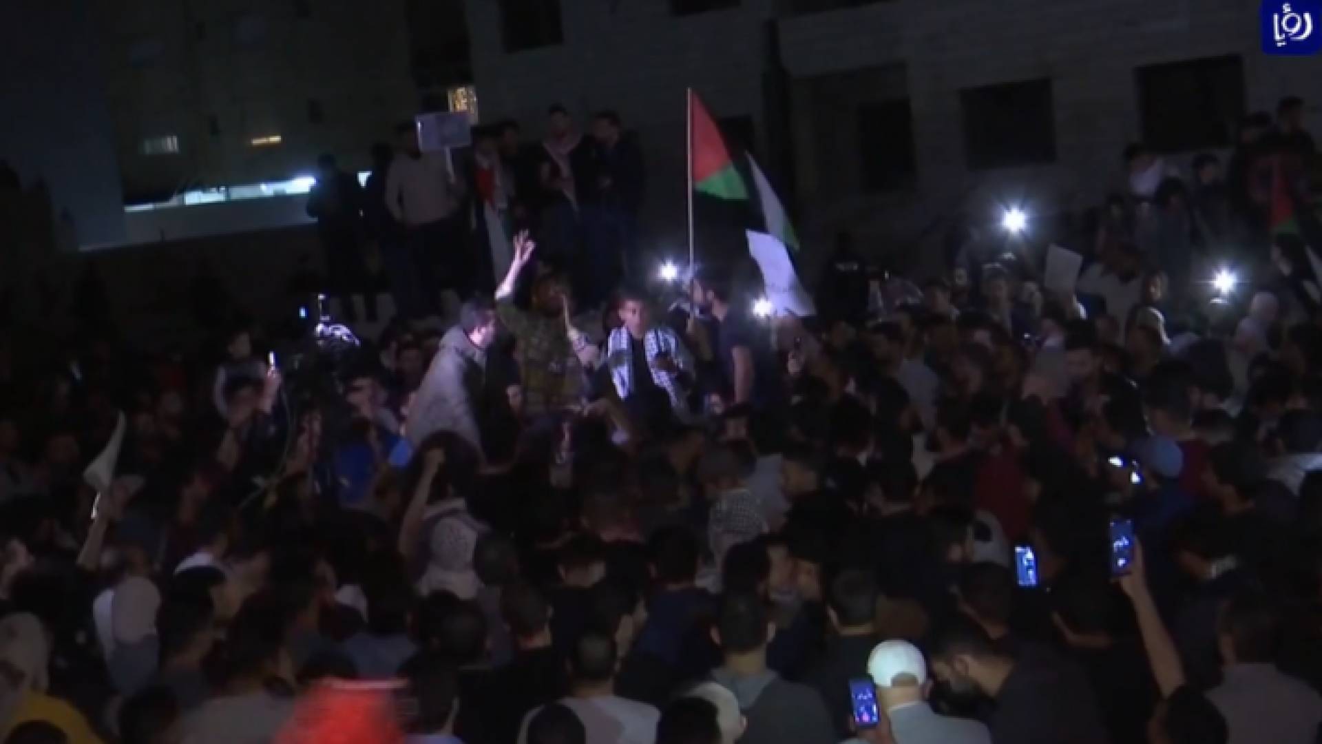 وقفة تضامنية مع الأقصى بالقرب من سفارة الاحتلال الاسرائيلي في عمان