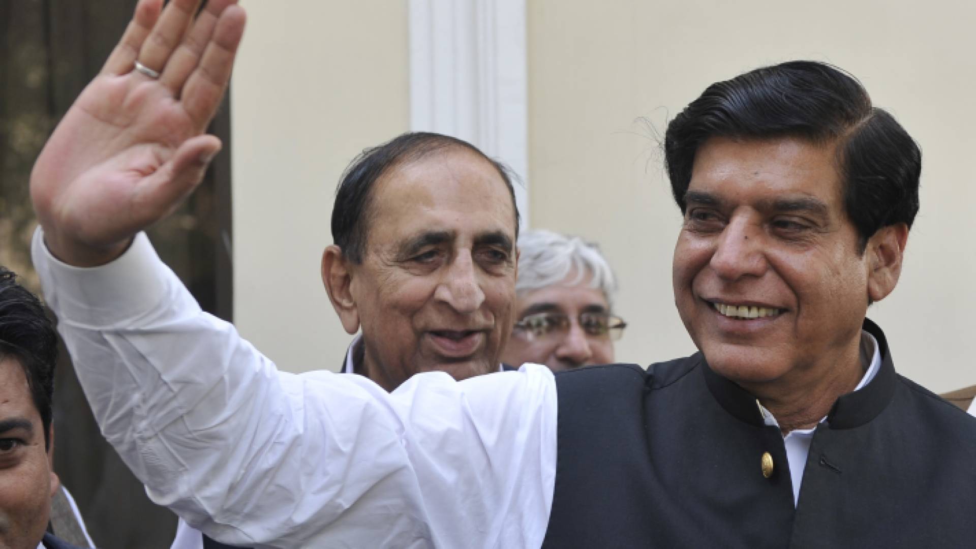 رجا برويز أشرف