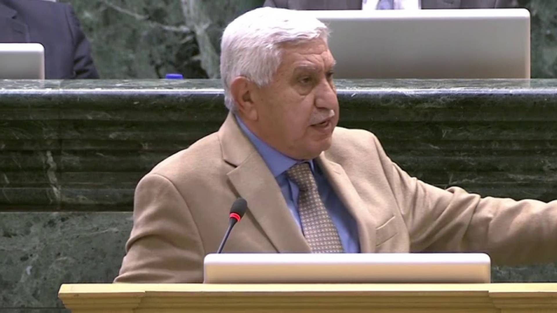 النائب الدكتور عبدالرحيم المعايعة الأزايدة