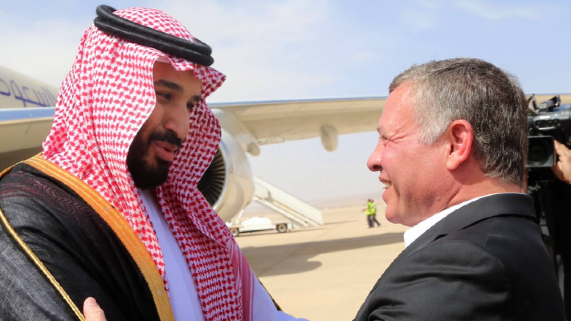 الملك يتلقى إتصالا من ولي العهد السعودي