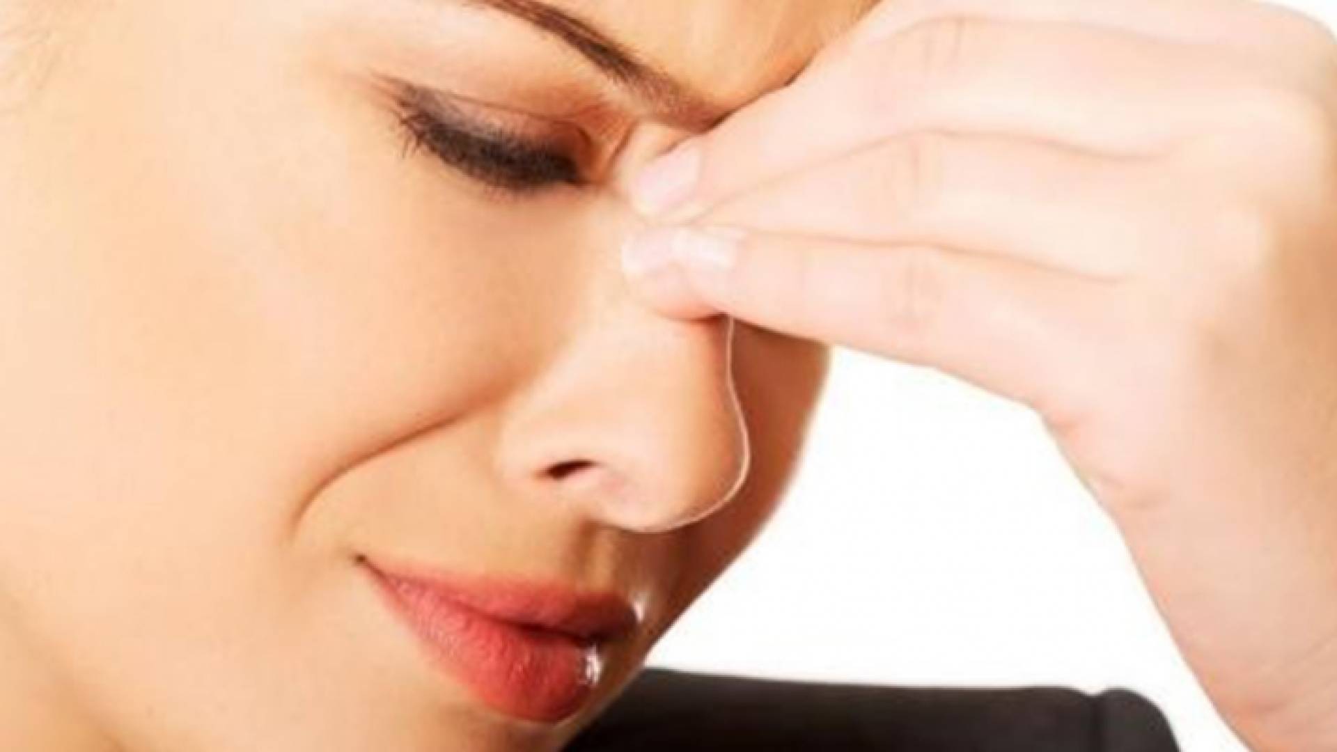 ضعف حاسة الشم قد يكون مؤشرا رئيسيا على نوع من الأورام