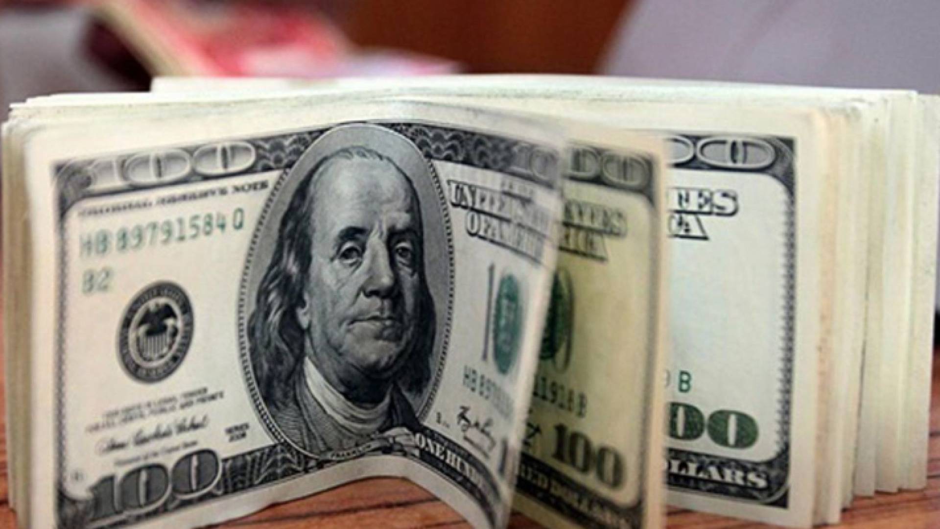 صورة توضيحية لعملة الدولار الأمريكي