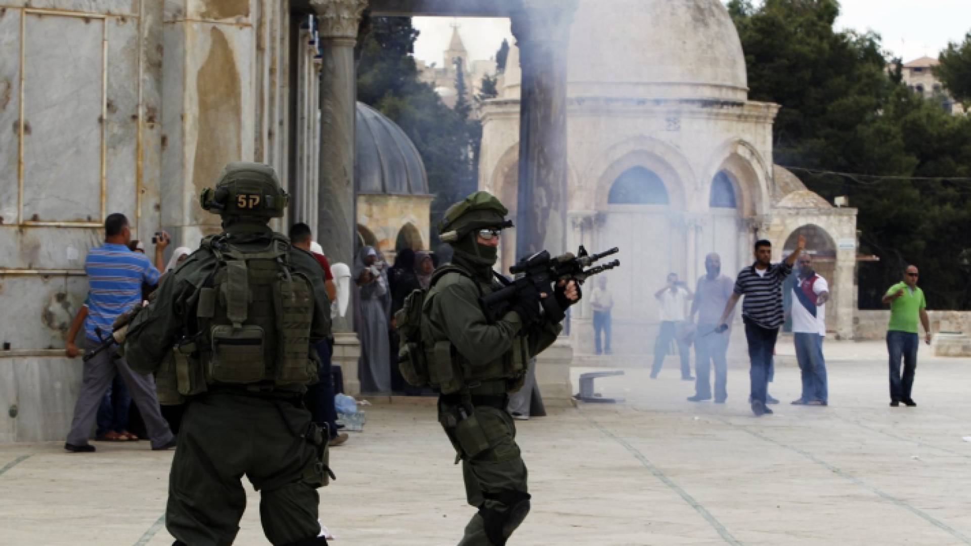 عناصر من قوات الاحتلال في المسجد الأقصى