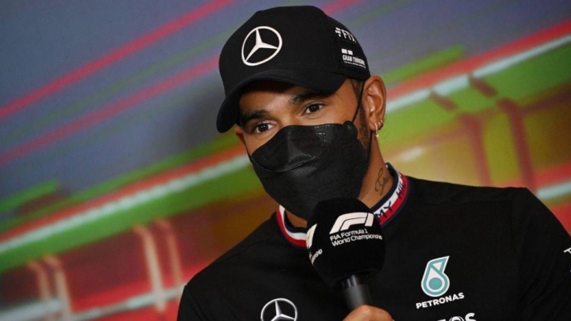 البريطاني لويس هاميلتون، بطل العالم سبع مرات في سباقات الفورمولا 1