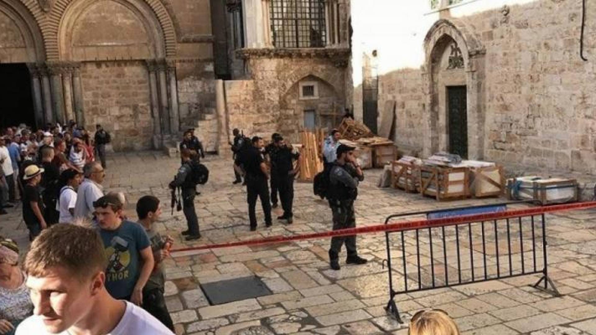 حماس: اقتحام كنيسة القيامة انتهاك صارخ لحرية العبادة والمقدسات