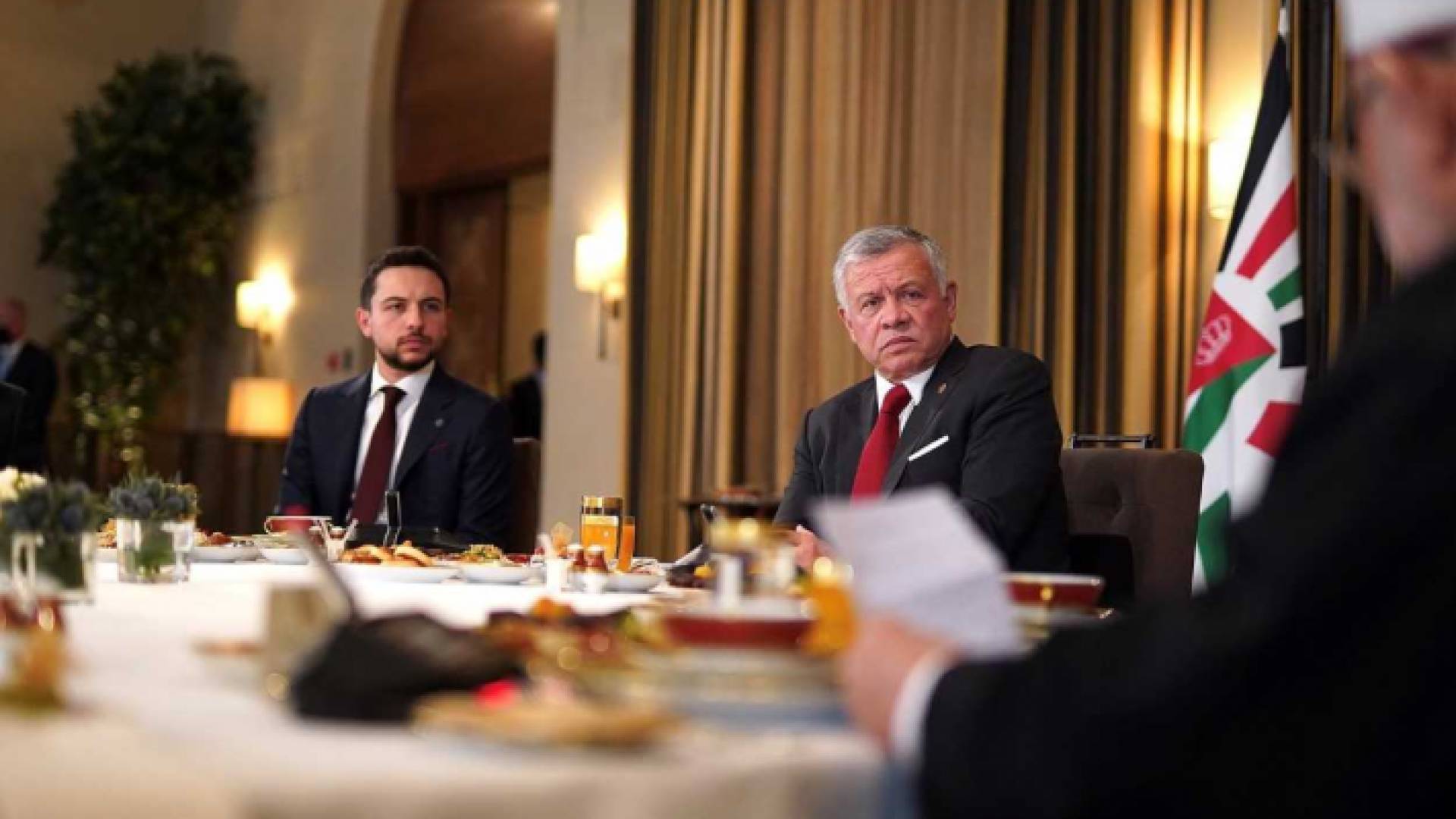 الملك يقيم مأدبة إفطار لممثلين عن أوقاف وكنائس وأهالي القدس