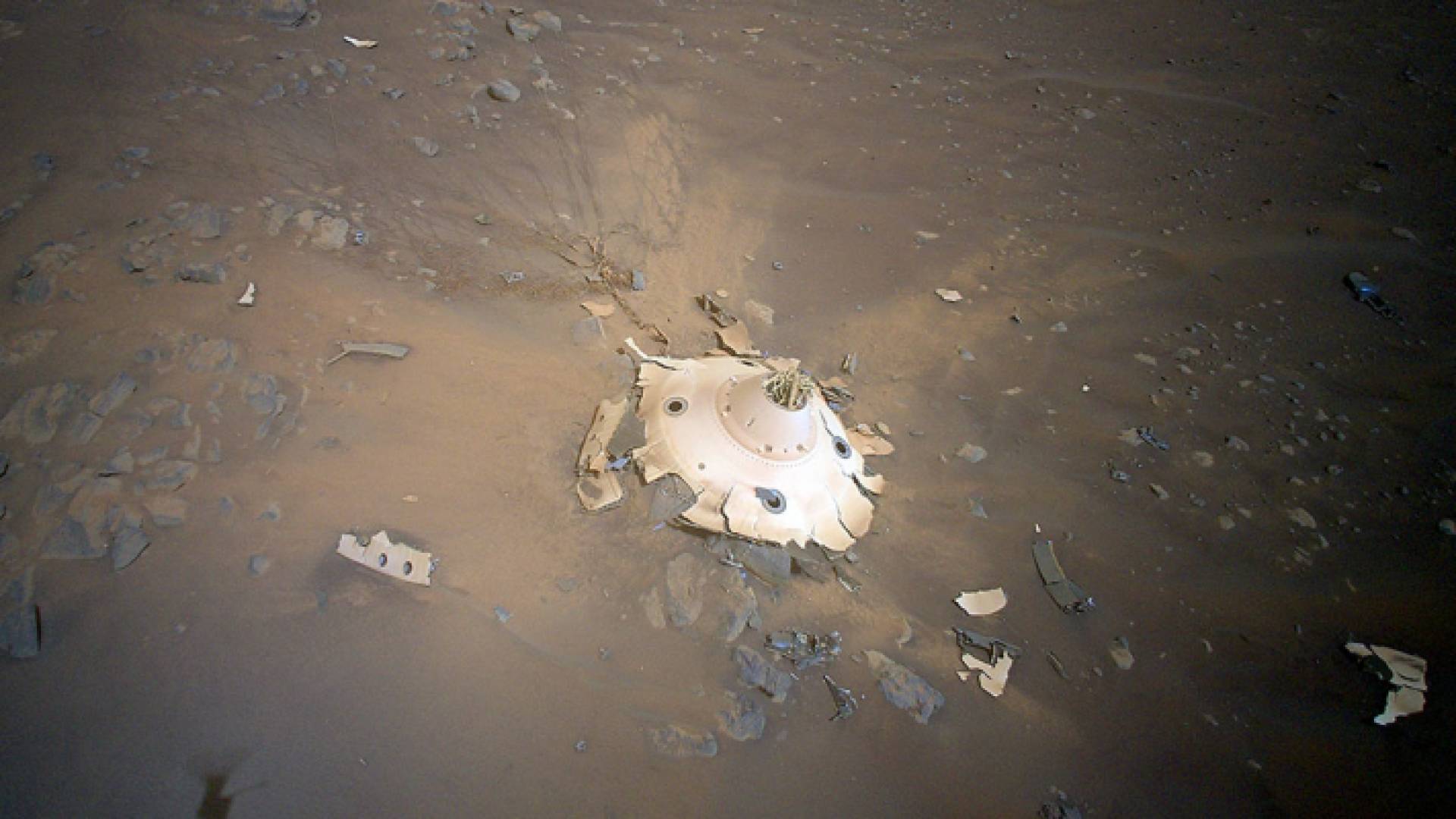 ناسا تلتقط صورة لحطام على المريخ