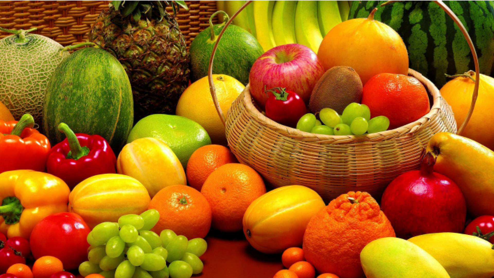 أصناف منوعة من الفاكهة