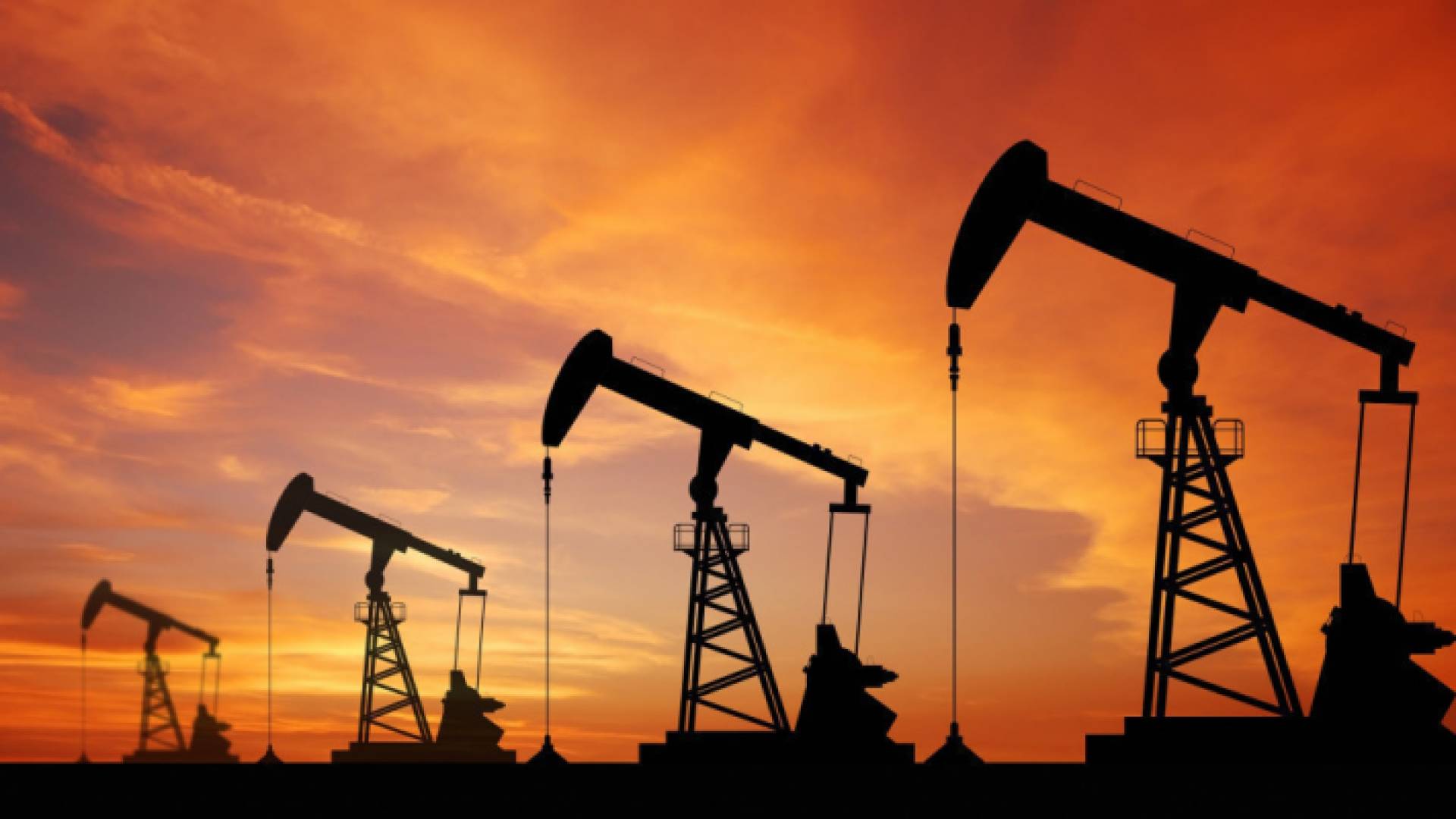 صورة توضيحية لآلات عملاقة لضخ النفط