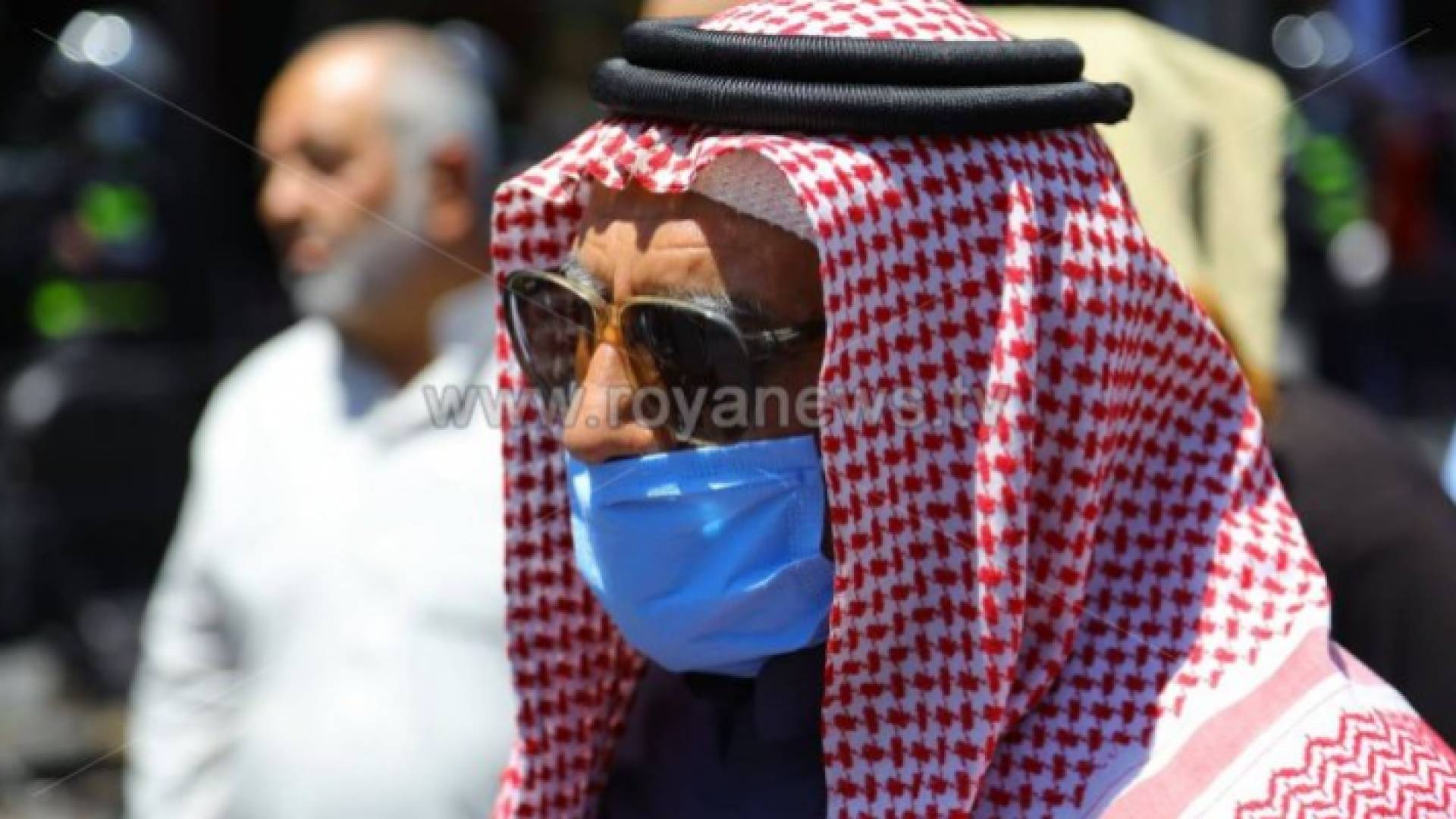 كمامة - تعبيرية