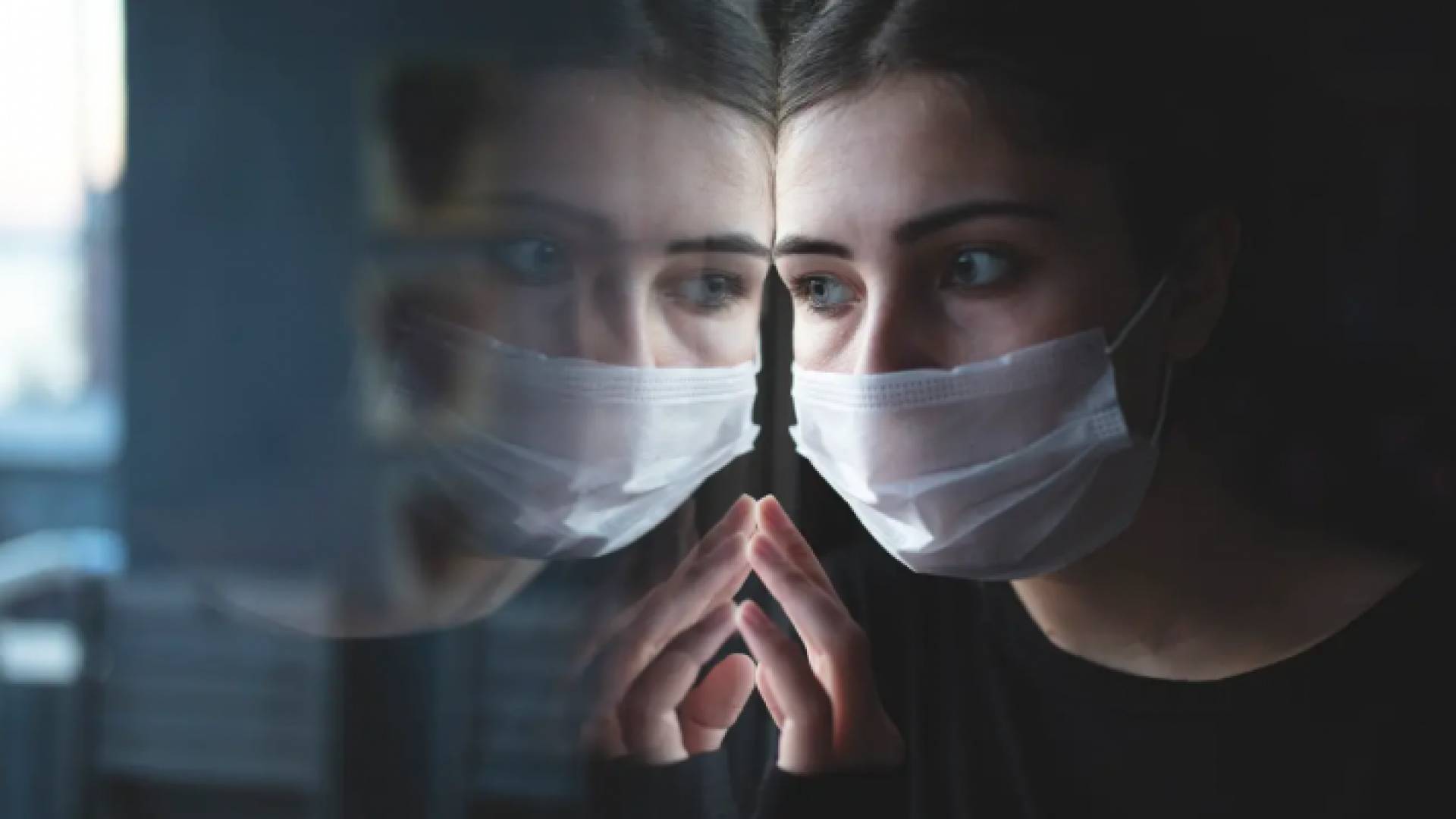 مصابة بفيروس كورونا