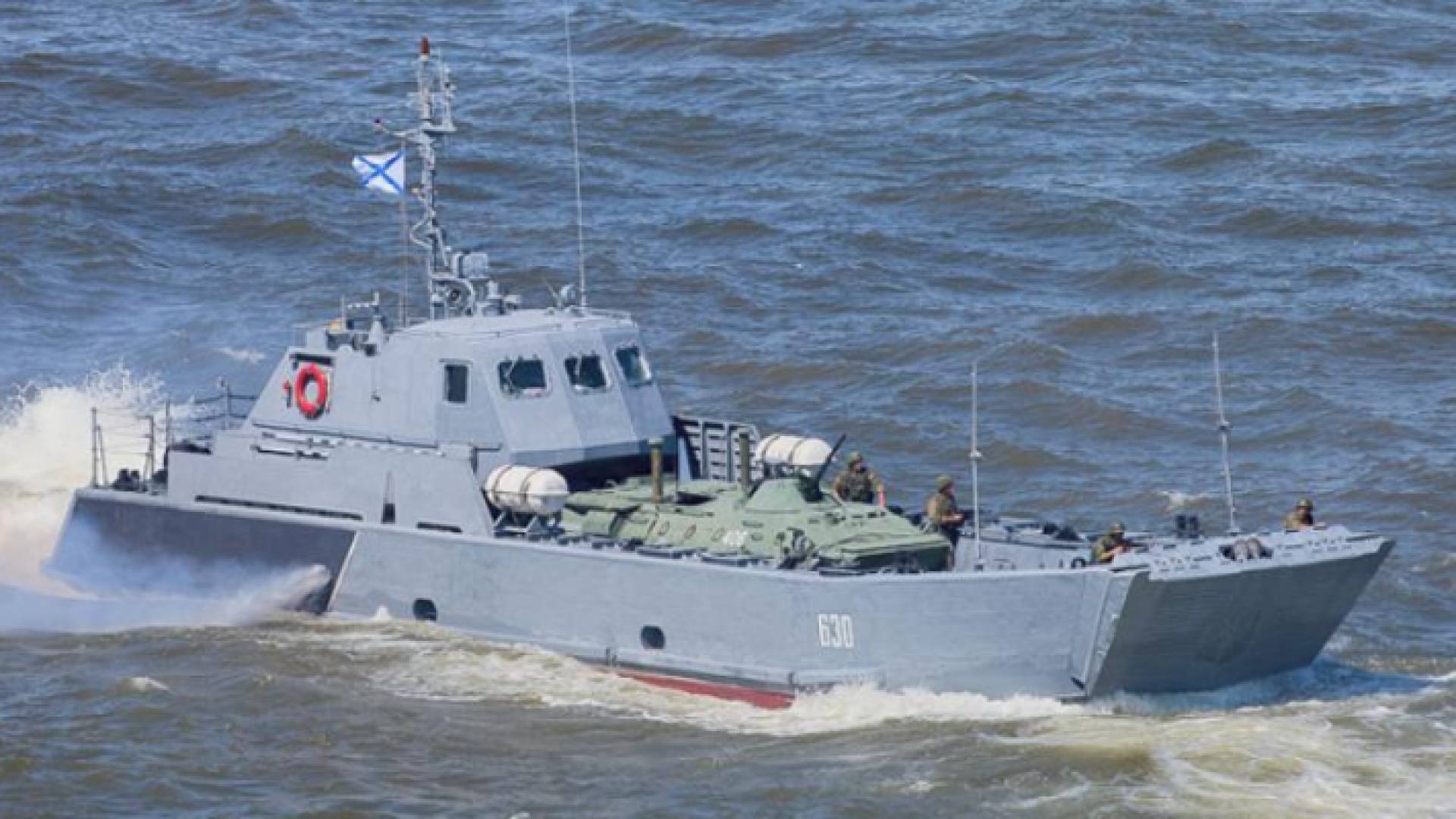 أوكرانيا: تدمير سفينة إنزال روسية في البحر الأسود