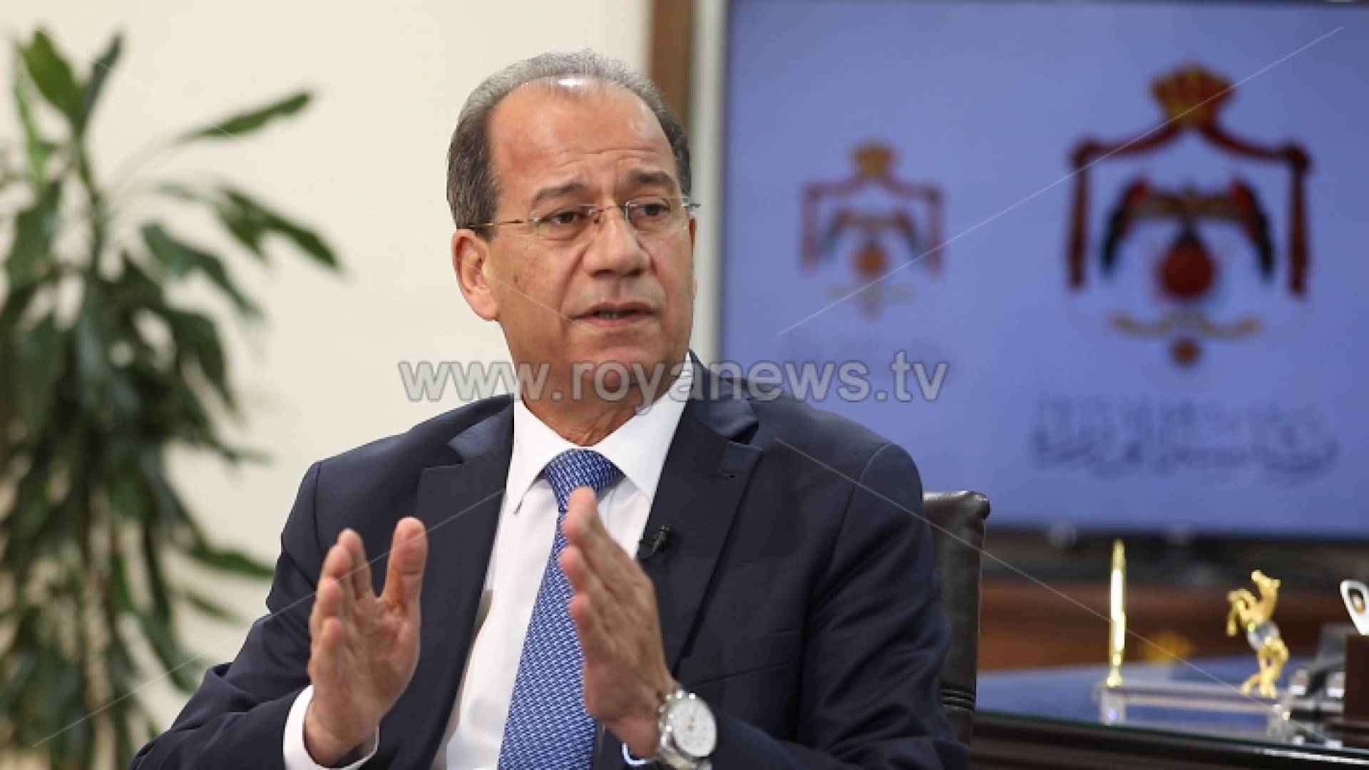 وزير الدولة لشؤون الإعلام الناطق الرسمي باسم الحكومة فيصل الشبول