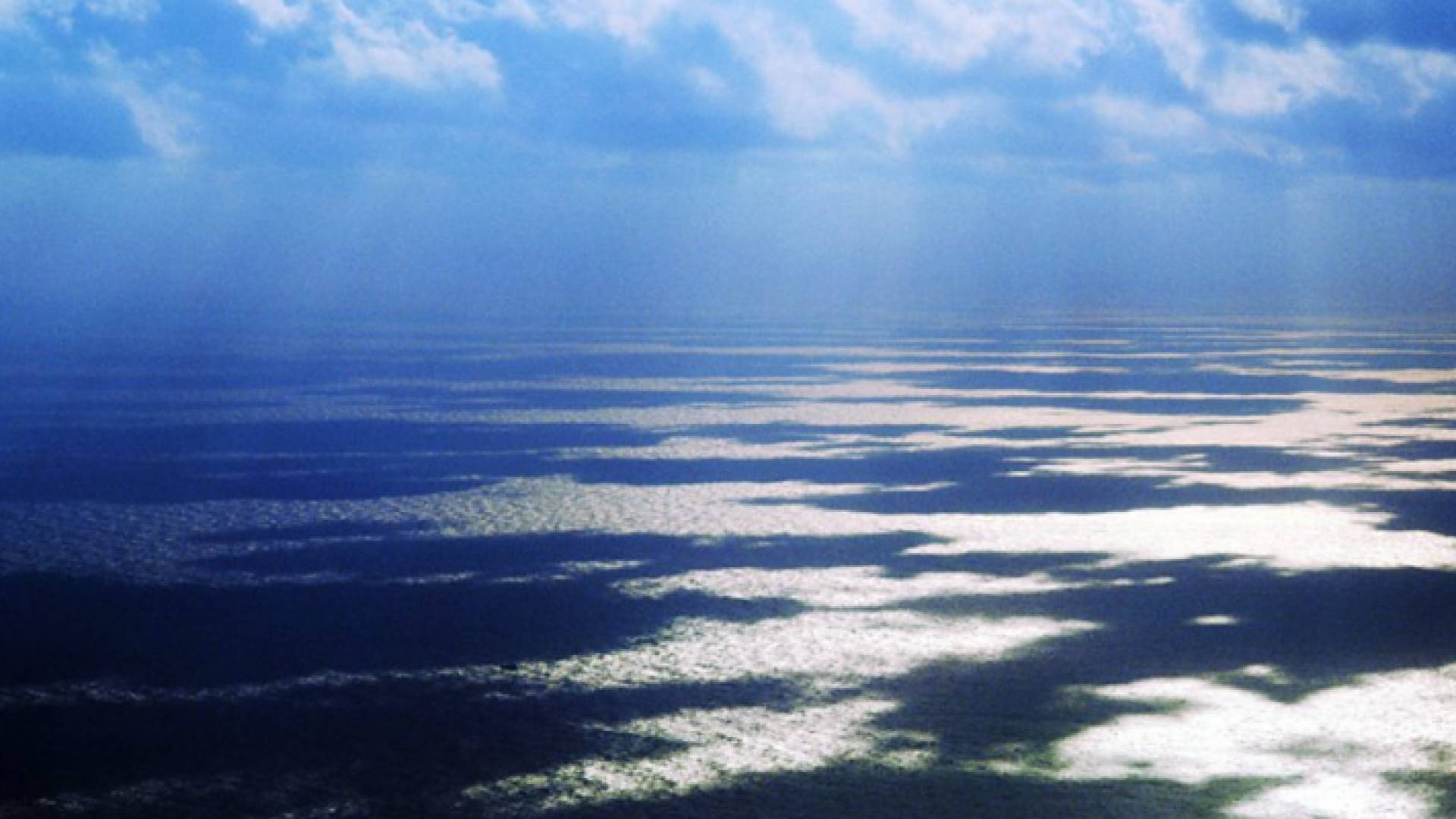 جانب من مياه مثلث برمودا- بي ي سي