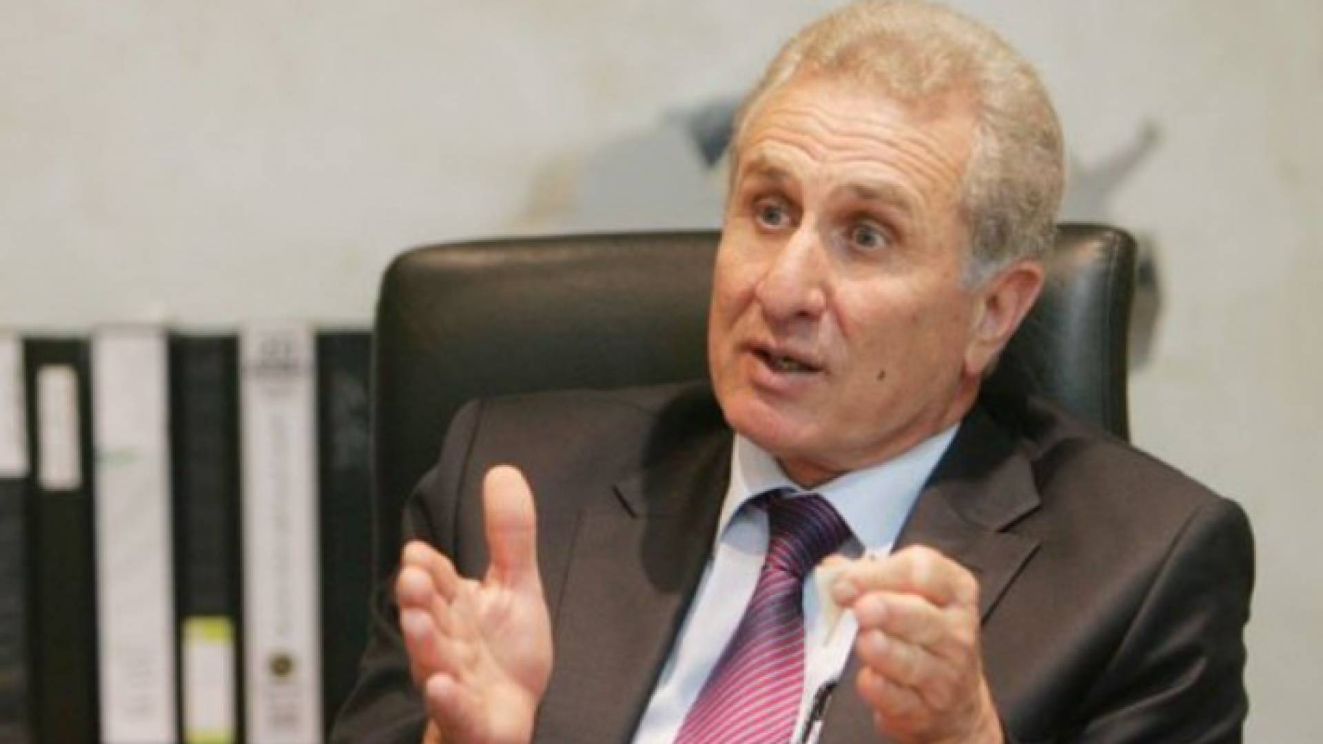 وزير التربية والتعليم والتعليم العالي والبحث العلمي وجيه عويس