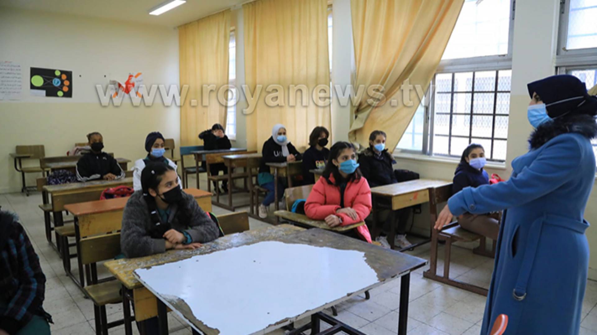 طالبات في أحد الصفوف المدرسية