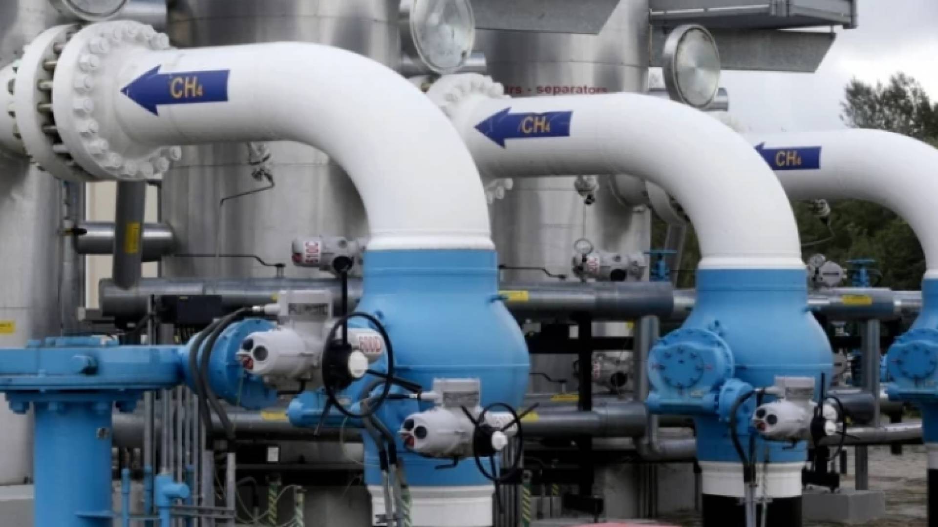 أنابيب لنقل الغاز