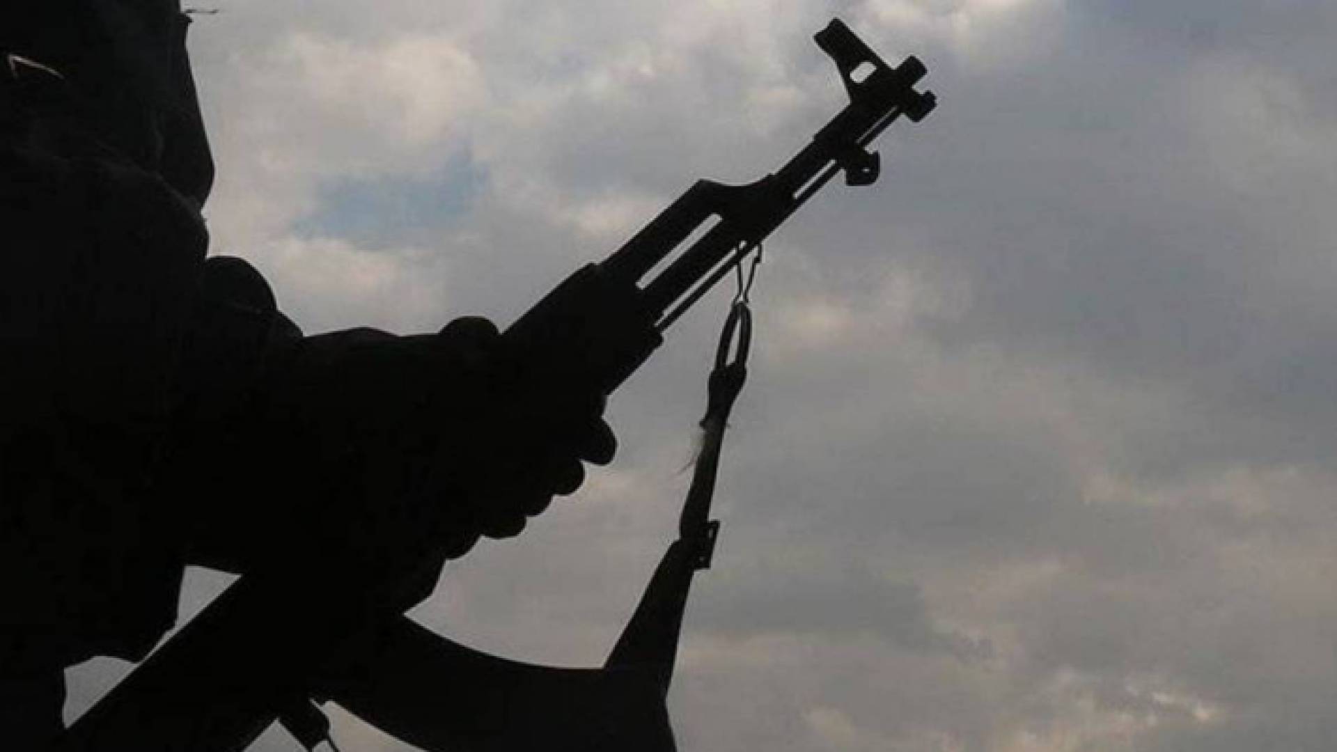 سلاح ناري أوتوماتيكي - تعبيرية