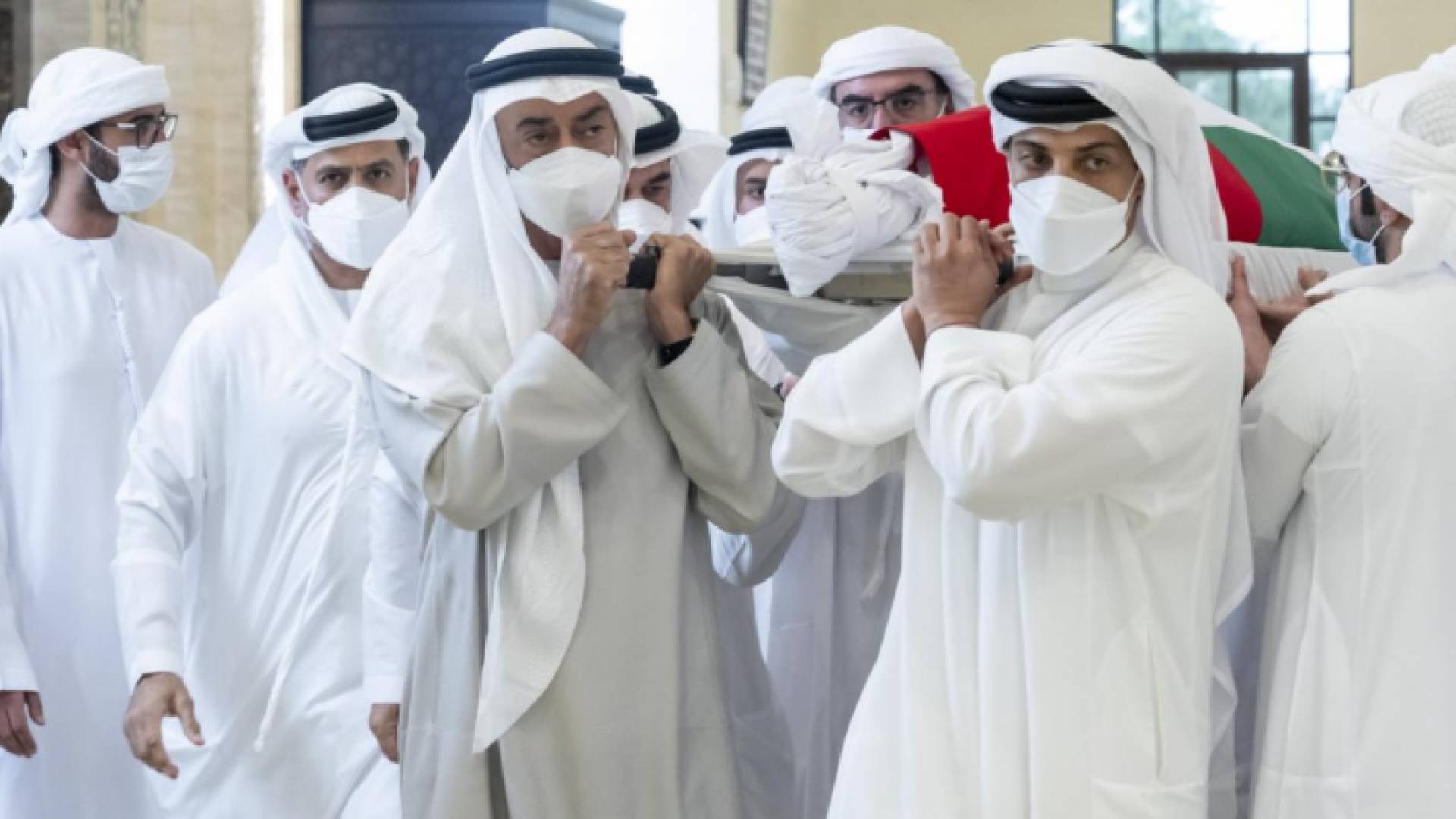 جانب من مراسم تشييع الشيخ خليفة بن زايد