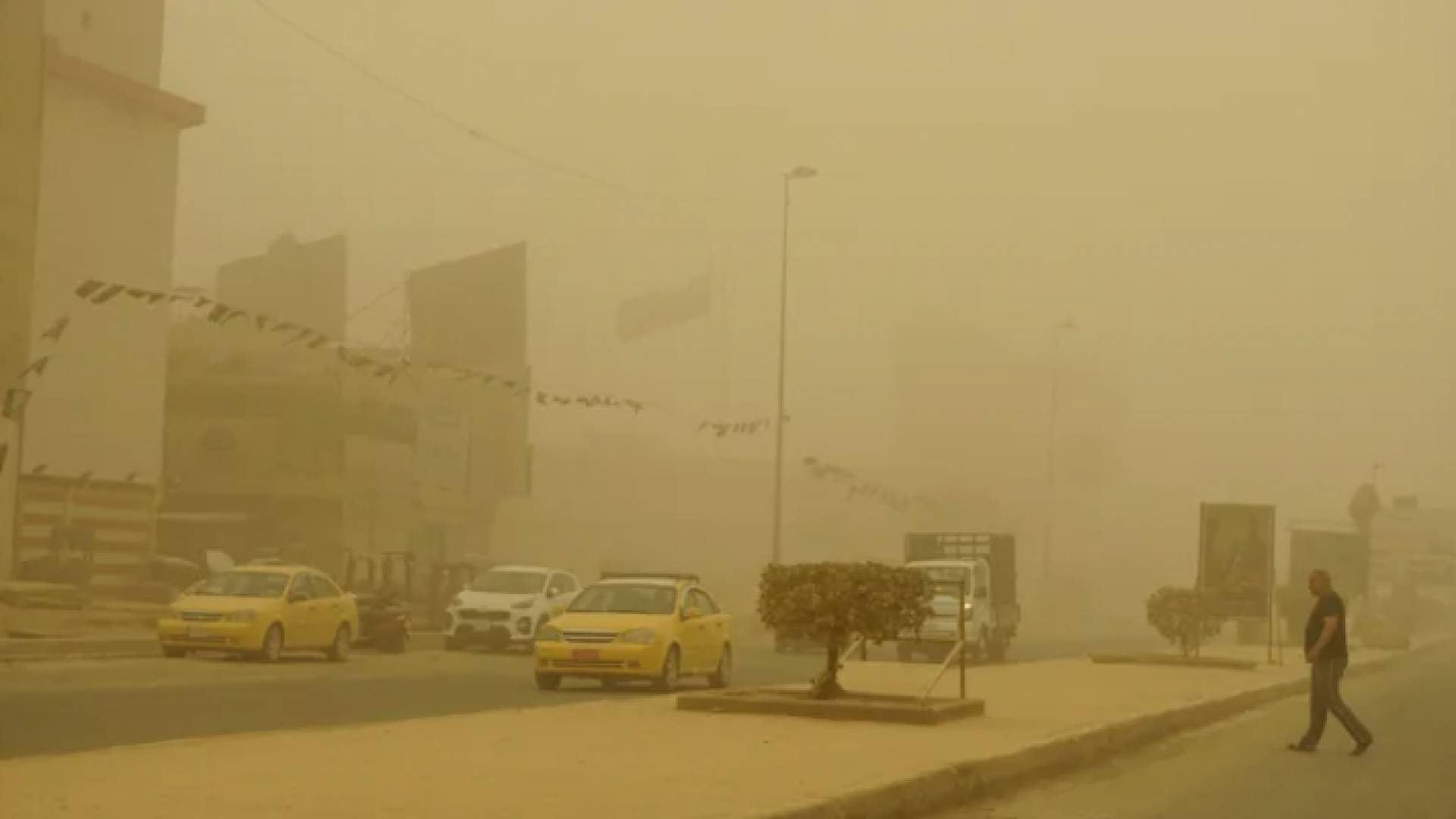 عاصفة ترابية في العراق