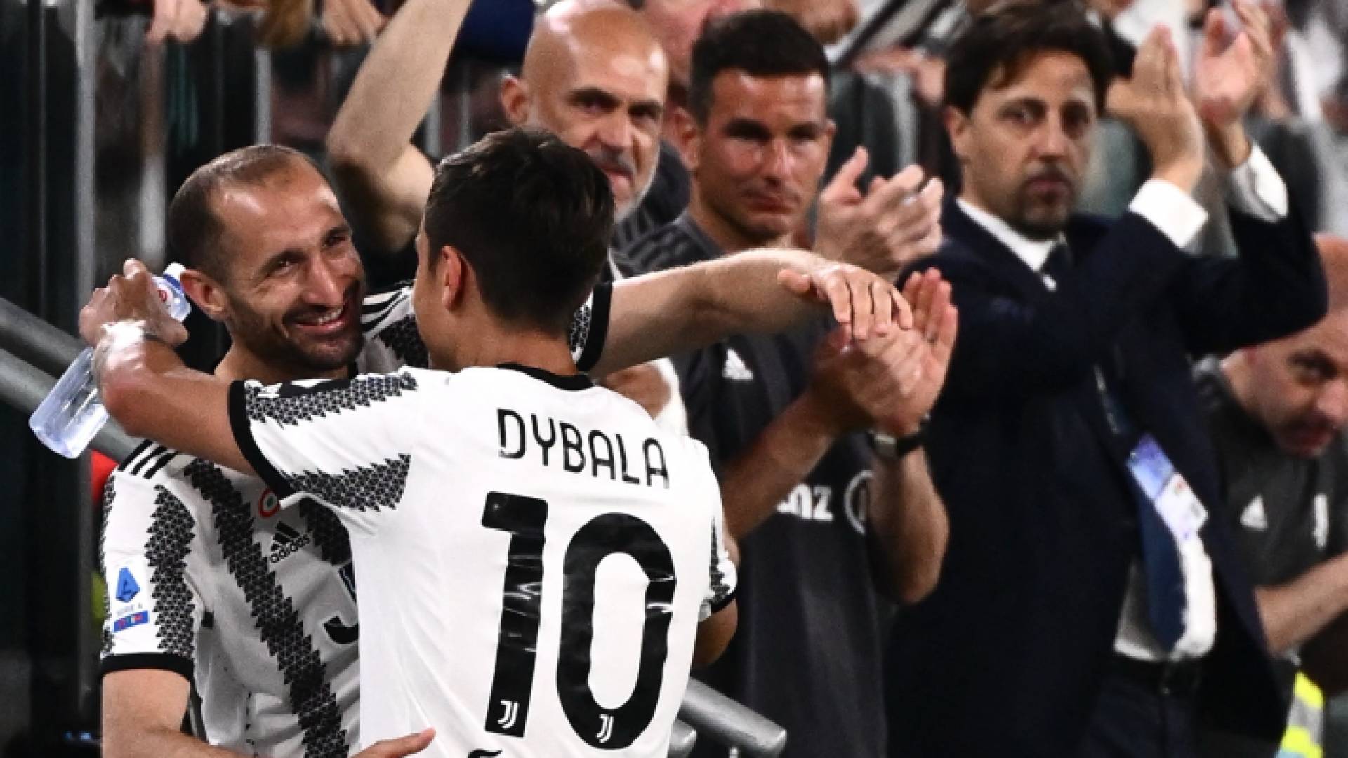 تعادل مخيب ليوفنتوس ليلة وداع كيليني وديبالا