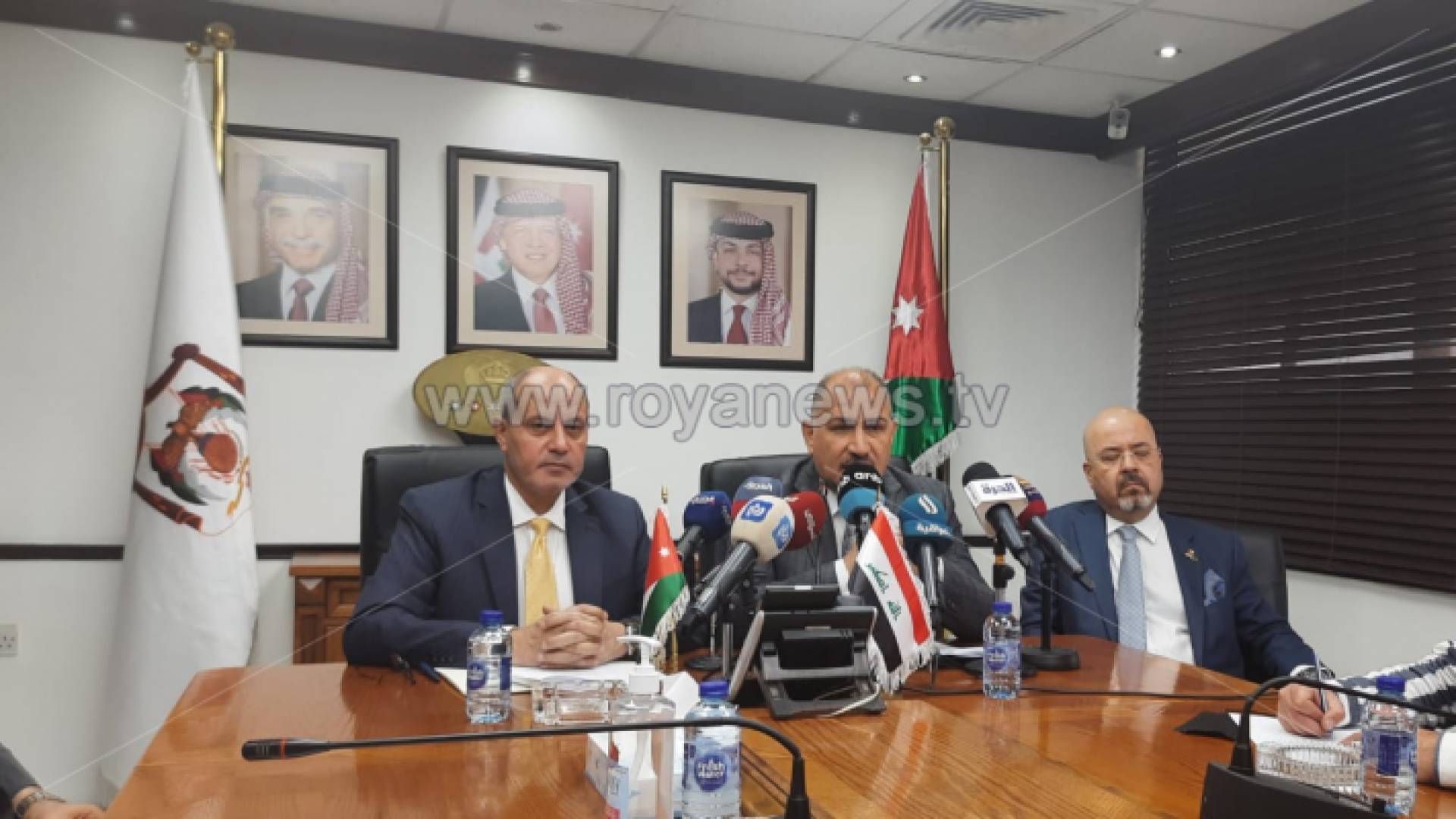 جانب من المؤتمر الصحفي