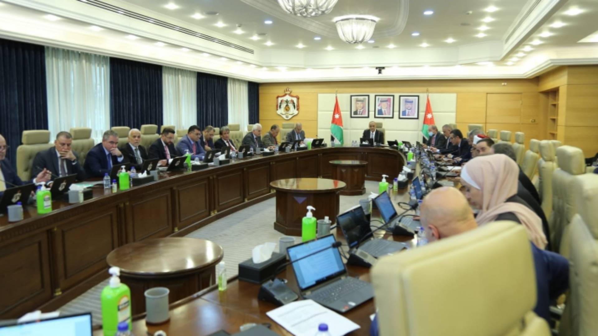 جانب من الجلسة