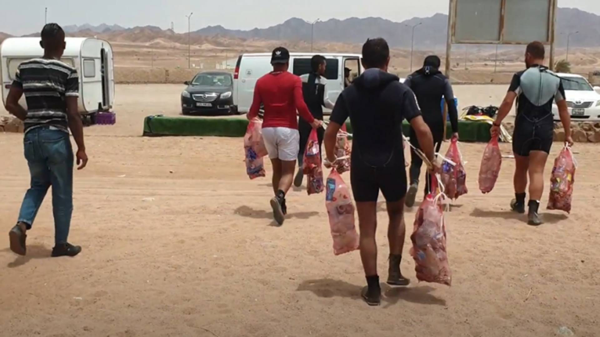 جانب من الحملة