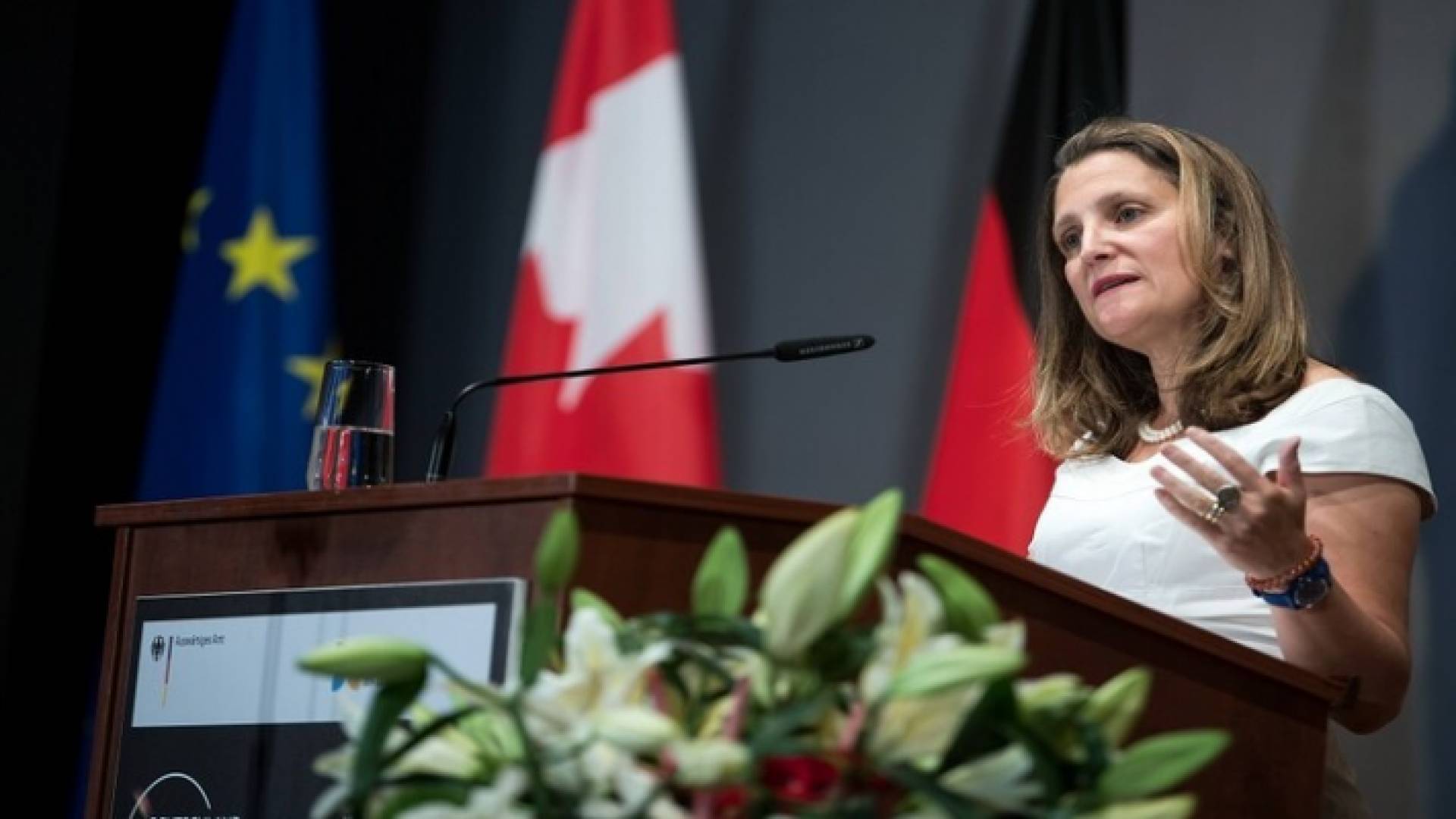 وزيرة المالية الكندية كريستيا فريلاند