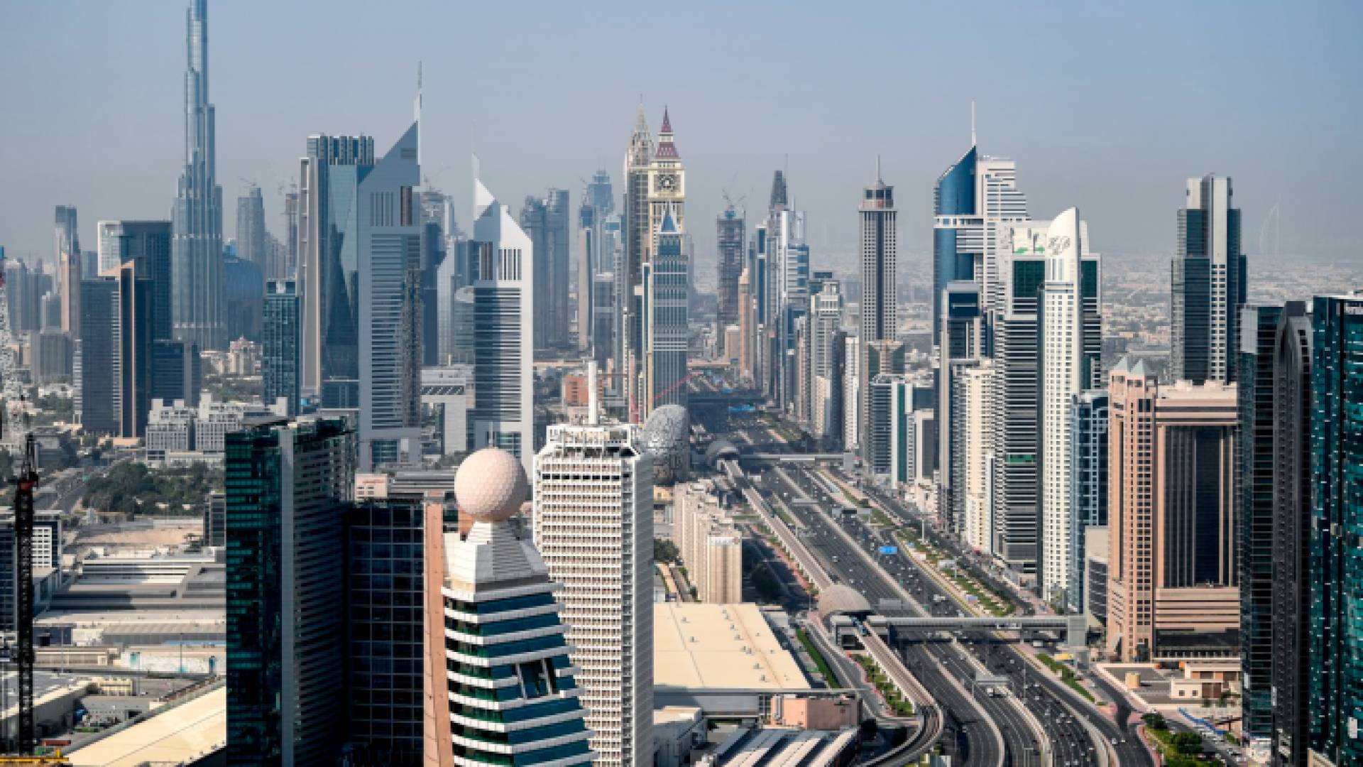 إحدى المدن الإماراتية