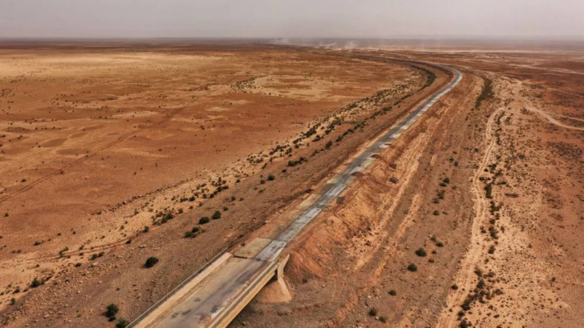 جفاف بحيرة حمرين العراقية