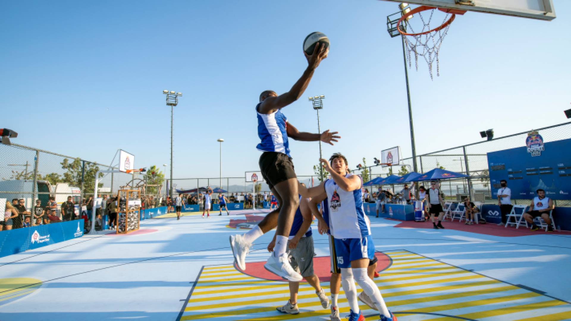 صورة من منافسات "ريد بل هاف كورت"