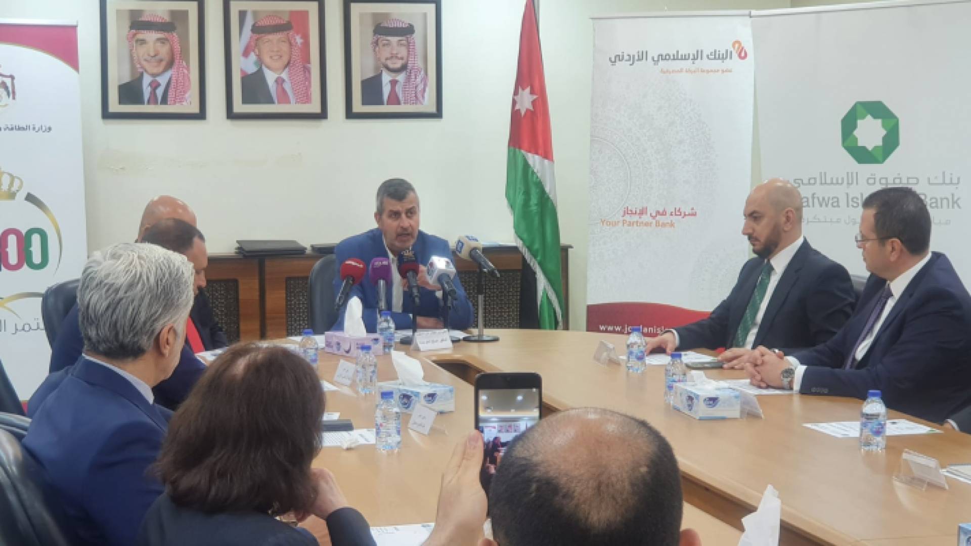 جانب من اللقاء