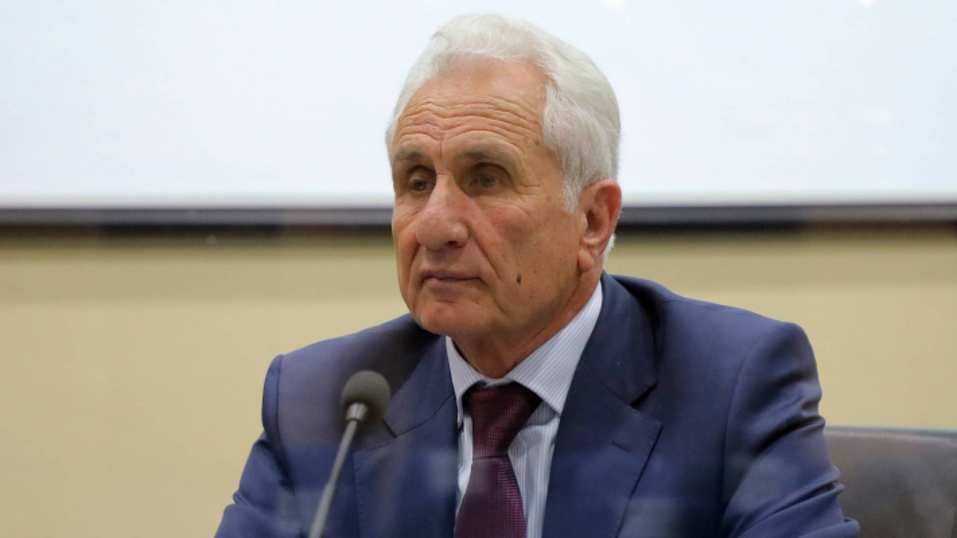 وزير التربية والتعليم والتعليم العالي وجيه عويس